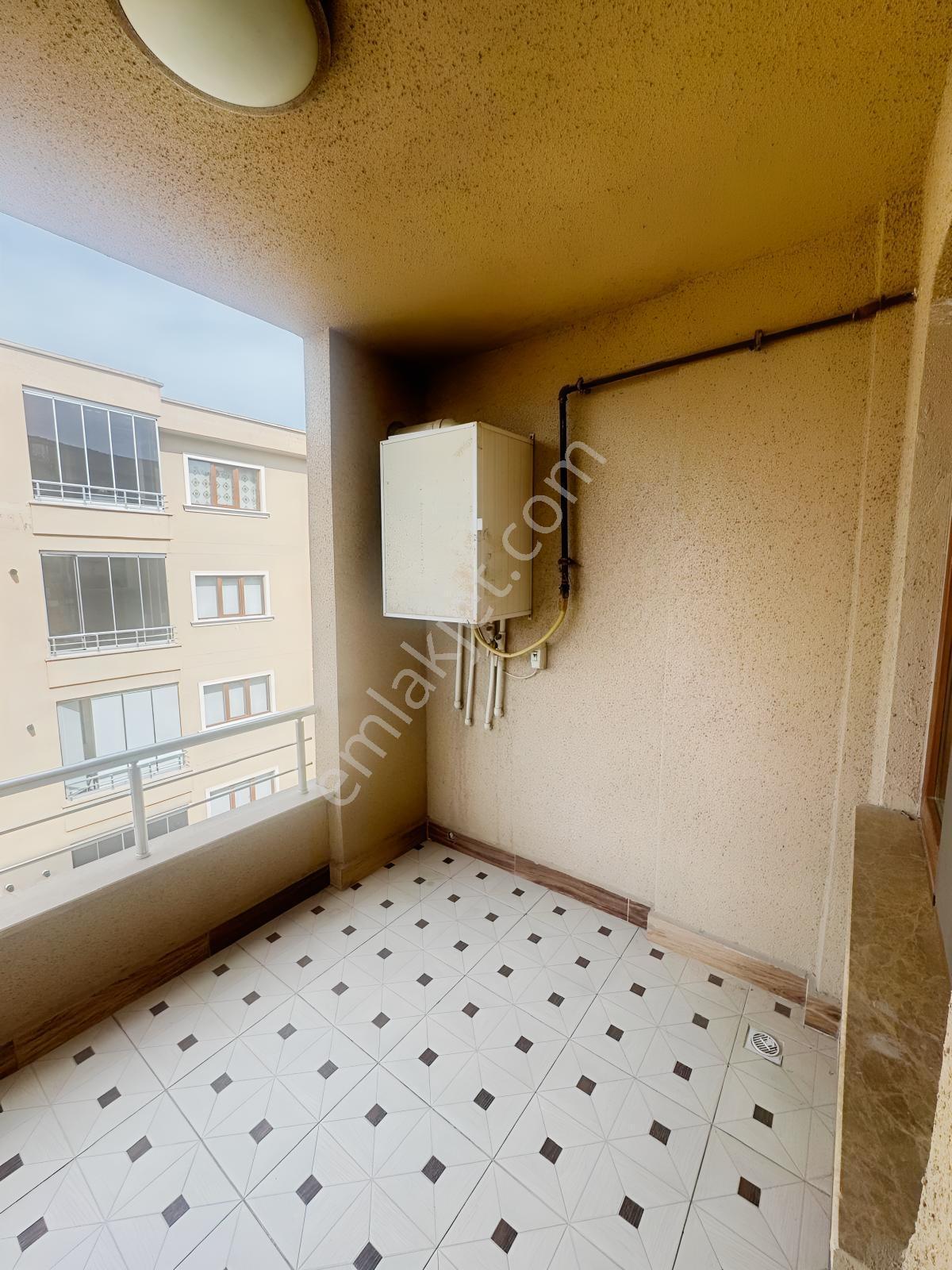 Sedir Park 4'te 4. Ara Kat 175m² Brüt 3+1 Havuzlu Kombili Daire - Görsel 8