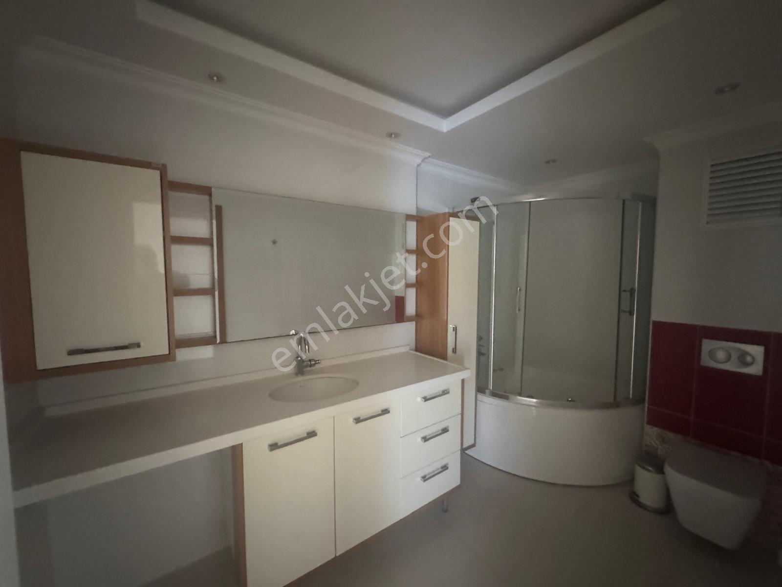 Sedir Park 4'te 4. Ara Kat 175m² Brüt 3+1 Havuzlu Kombili Daire - Görsel 9
