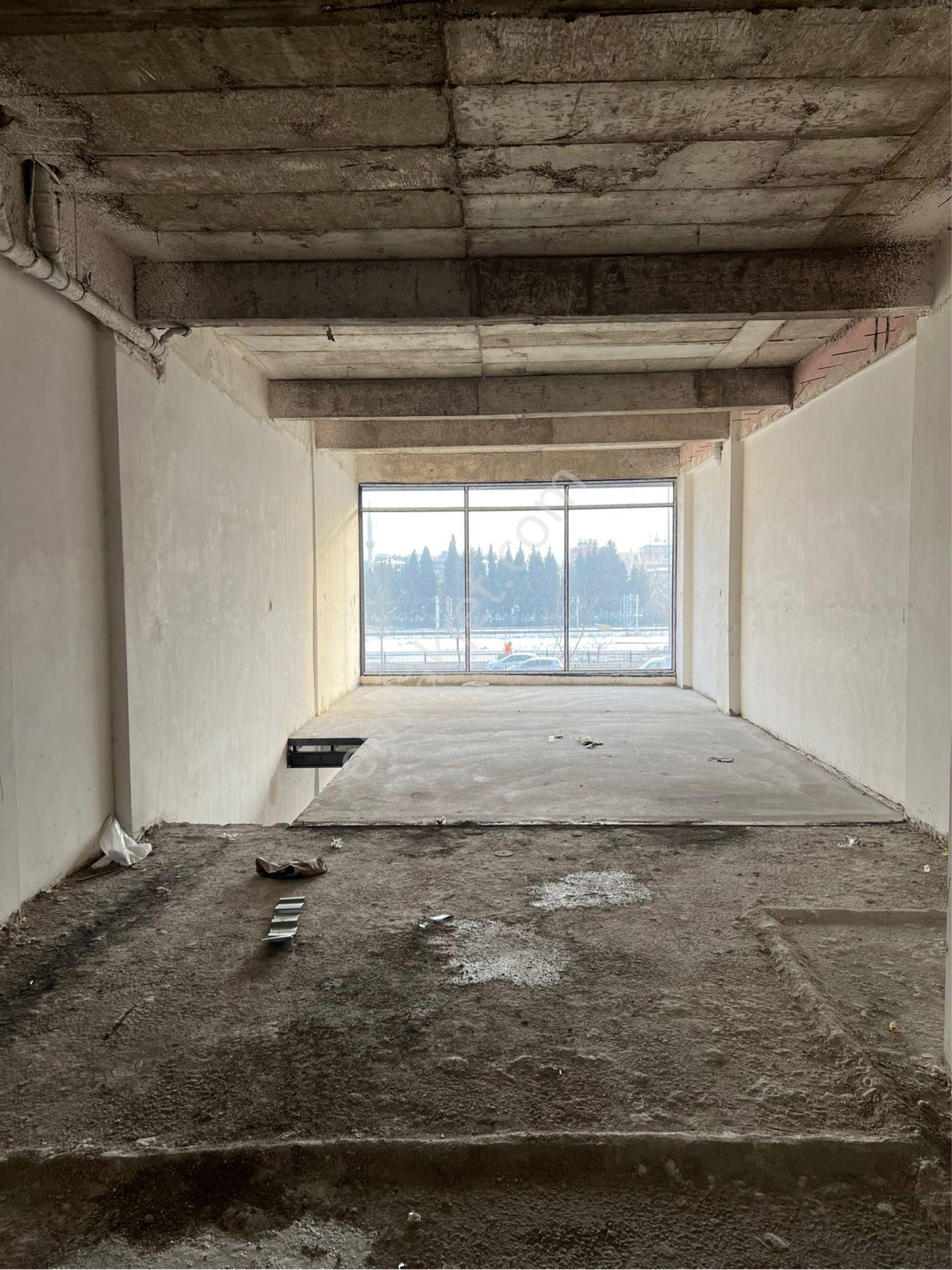 Mrf İpekyol Üzeri Asma Katlı 250 Mt2 Kiralık Dükkan - Görsel 7