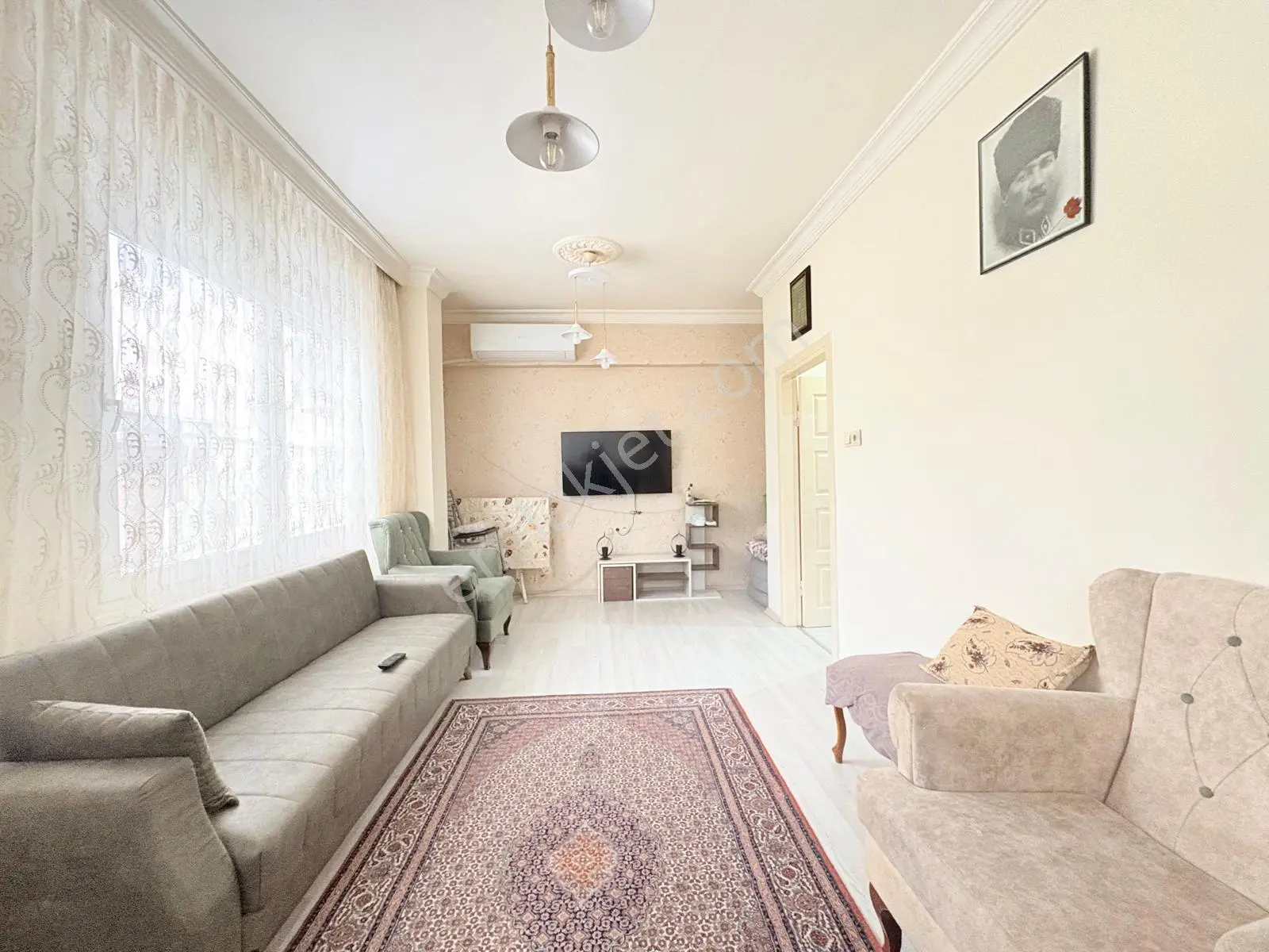 Prestij'den Cumhuriyet'te Sosyete Civarı Full Yapılı 2+1 Daire - Görsel 5