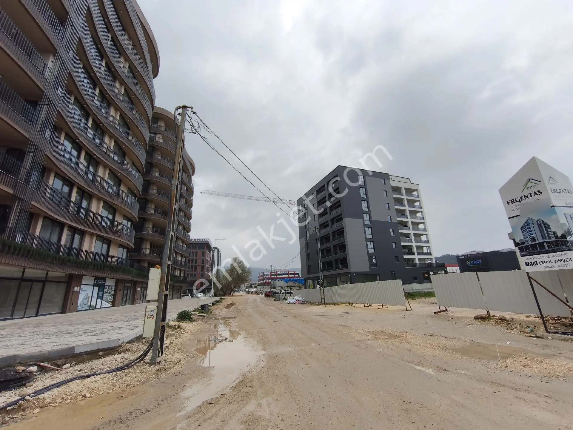Odunluk Alpiş Lenera'da Kiralık Dükkan Firsatı - Görsel 5