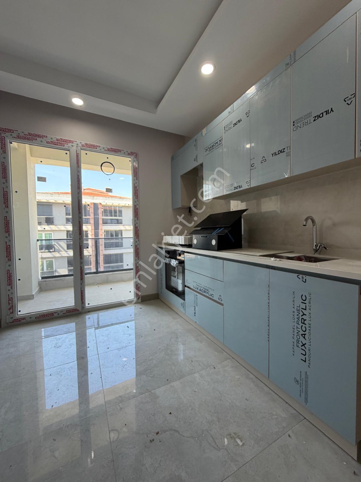 Silivri Tanışman Kent Sitesinde Kiralık 3+1 Sıfır Daire - Görsel 18
