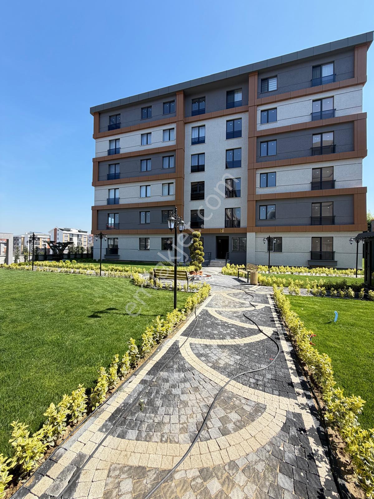 Silivri Tanışman Kent Sitesinde Kiralık 3+1 Sıfır Daire - Görsel 10