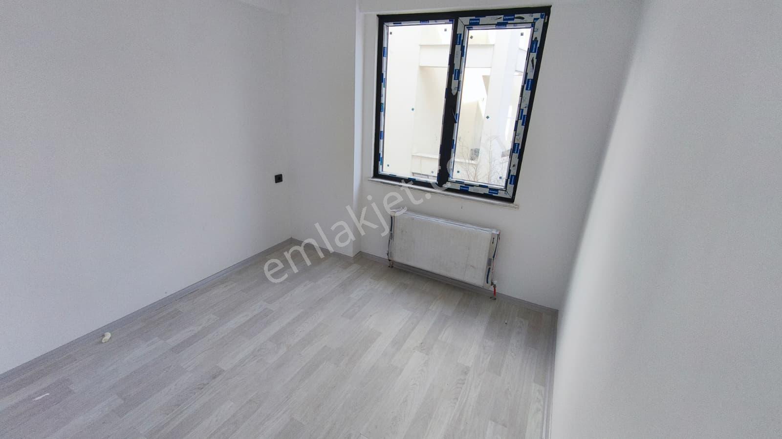 Lapseki Merkez'de 2+1 Satılık Daire! - Görsel 14