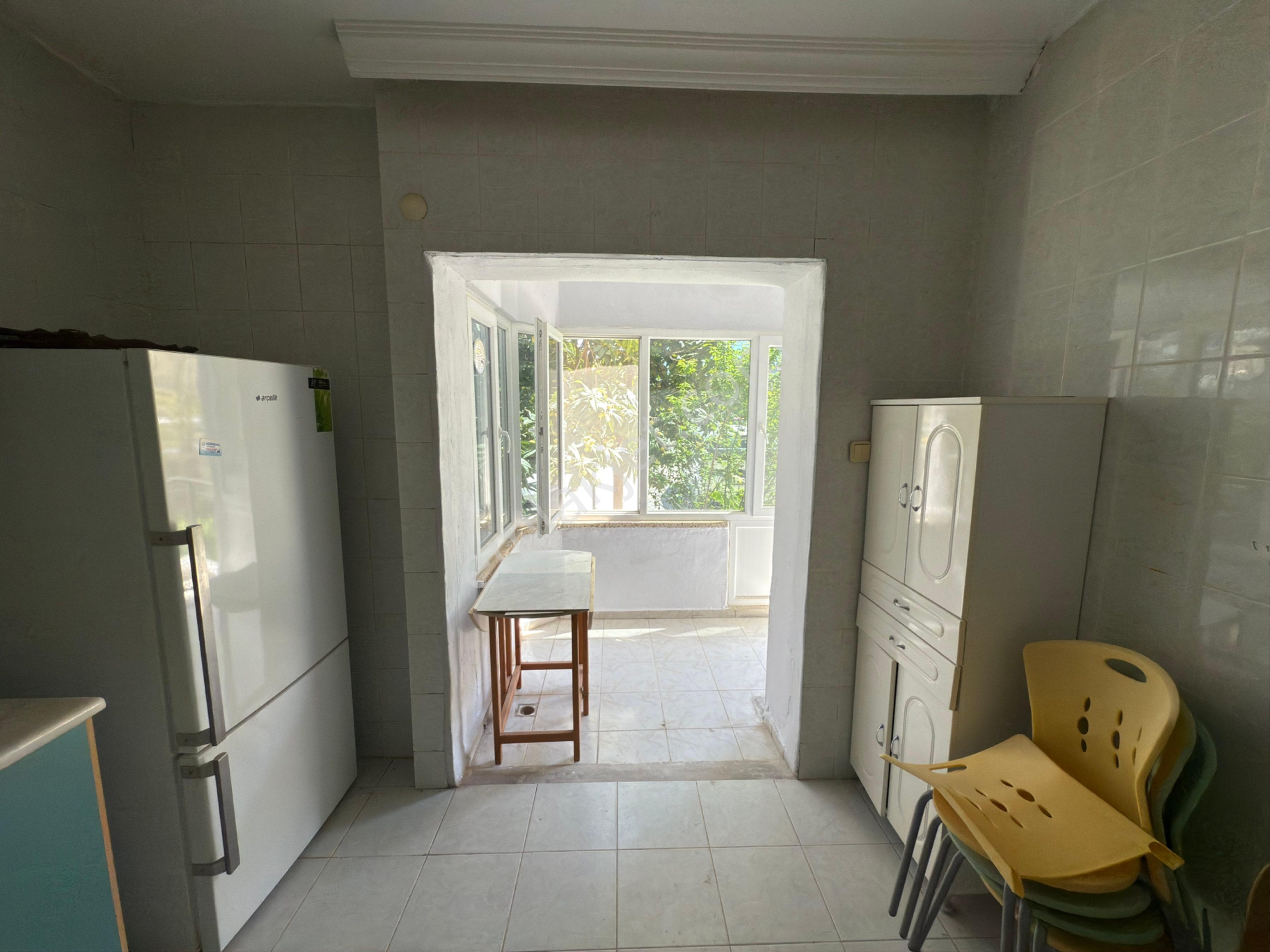 Kuşadası Merkezde Satılık 2 + 1 - Görsel 15