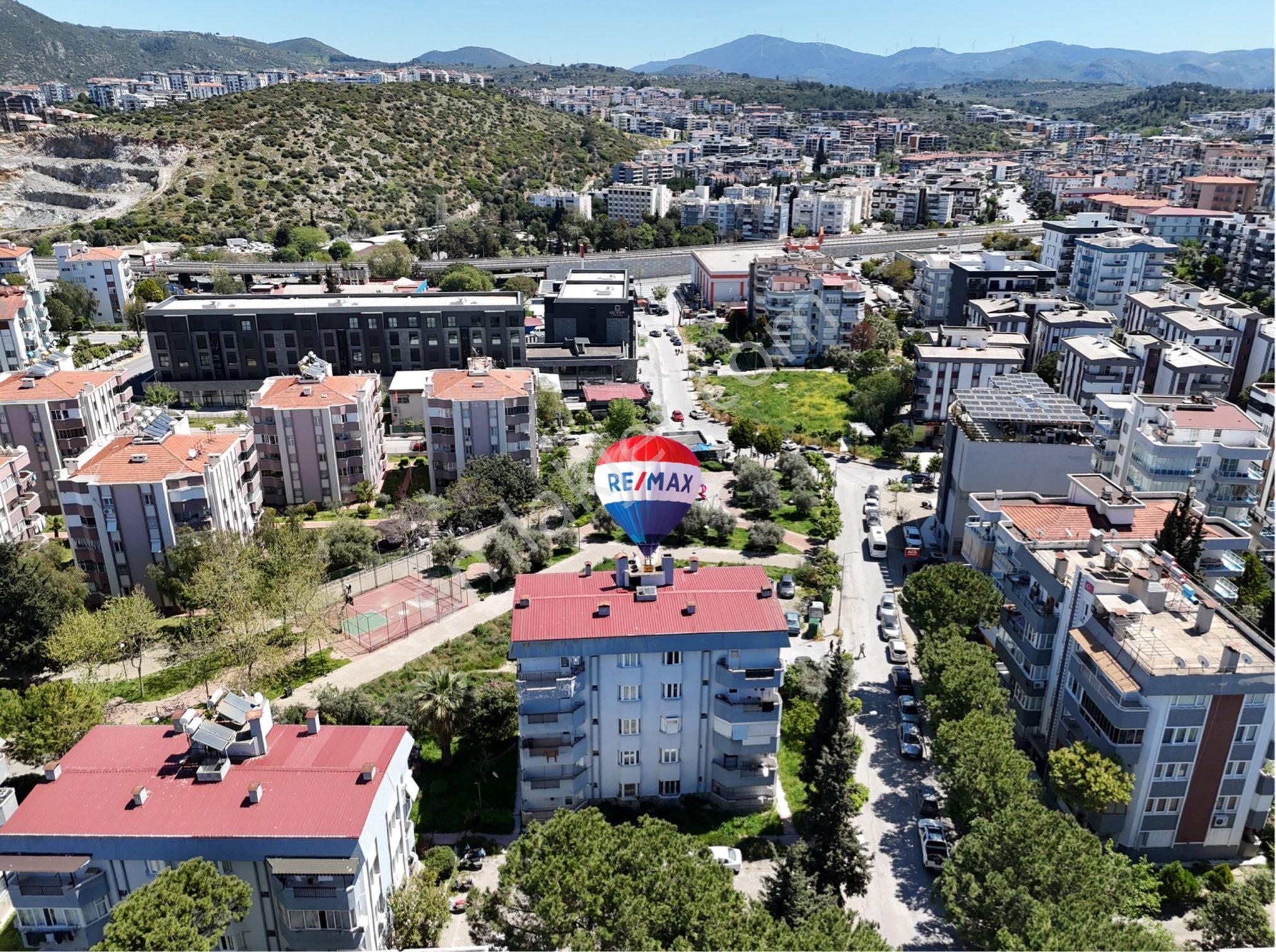 Kuşadası Merkezde Satılık 2 + 1 - Görsel 22