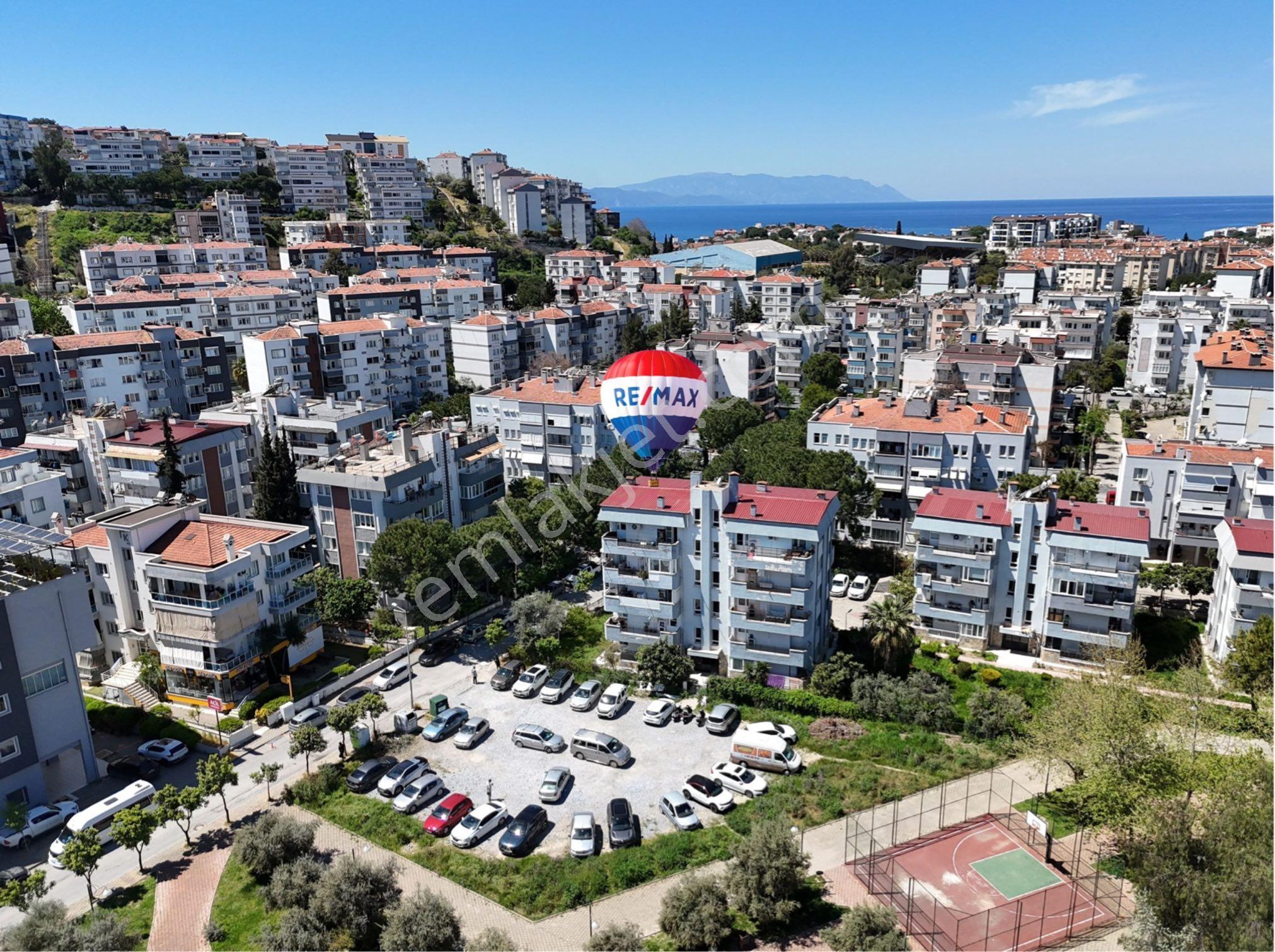 Kuşadası Merkezde Satılık 2 + 1 - Görsel 27