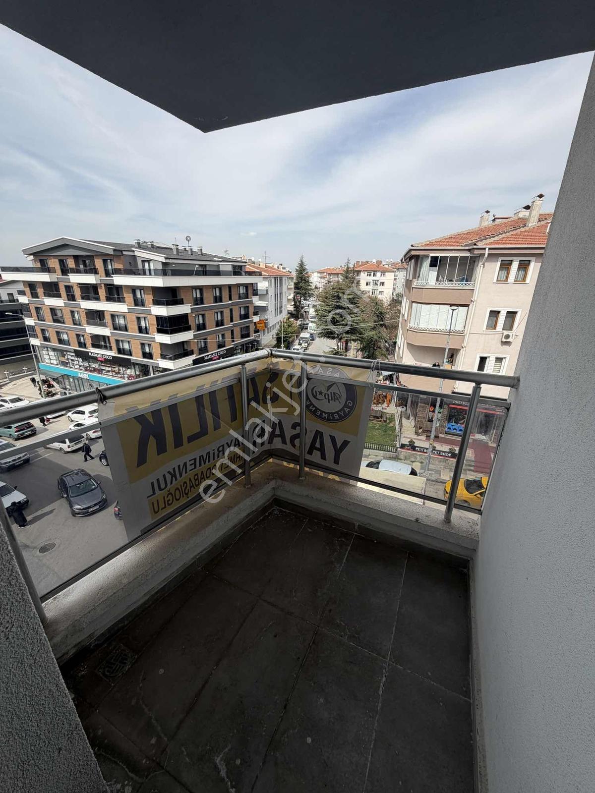 Çankaya Sokullu Pazar Karşı 70m2 1+1 Teraslı Manzararalı Satılık - Görsel 10