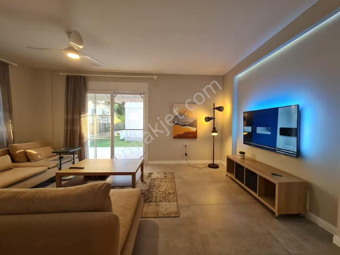 Muhteşem Konumda - Profesörler Mevkii Yanı - 4+1 Modern Villa - Görsel 6