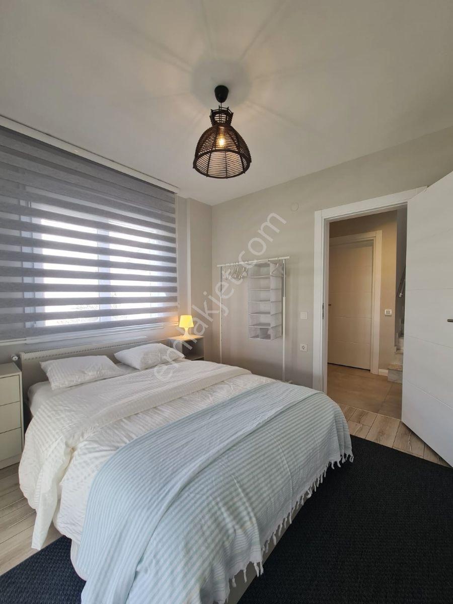 Muhteşem Konumda - Profesörler Mevkii Yanı - 4+1 Modern Villa - Görsel 24