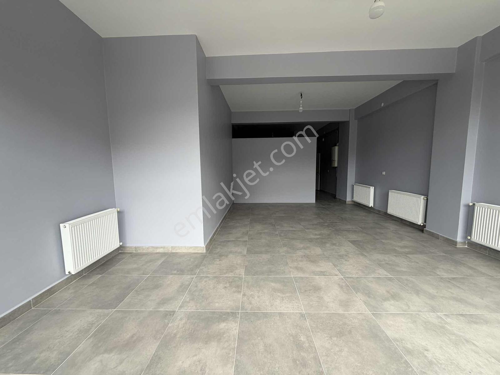 Alilahya Atatürk 75 M2 Kiralık Dükkan İstenilir İse İki Dükkan
