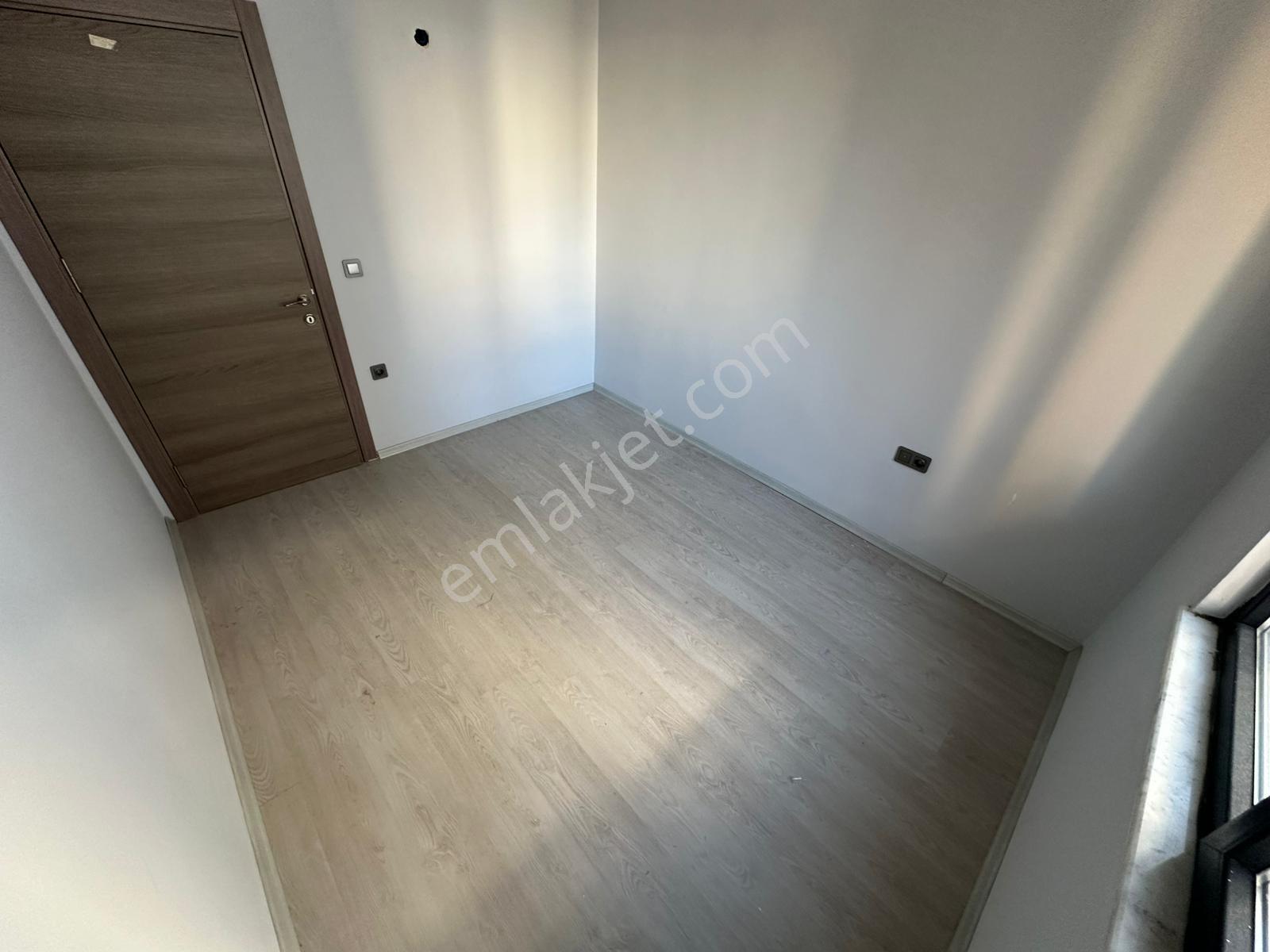 Dora Dan Burhaniyede Yeni Bina Önü Açık Manzaralı 2+1 Daire - Görsel 13