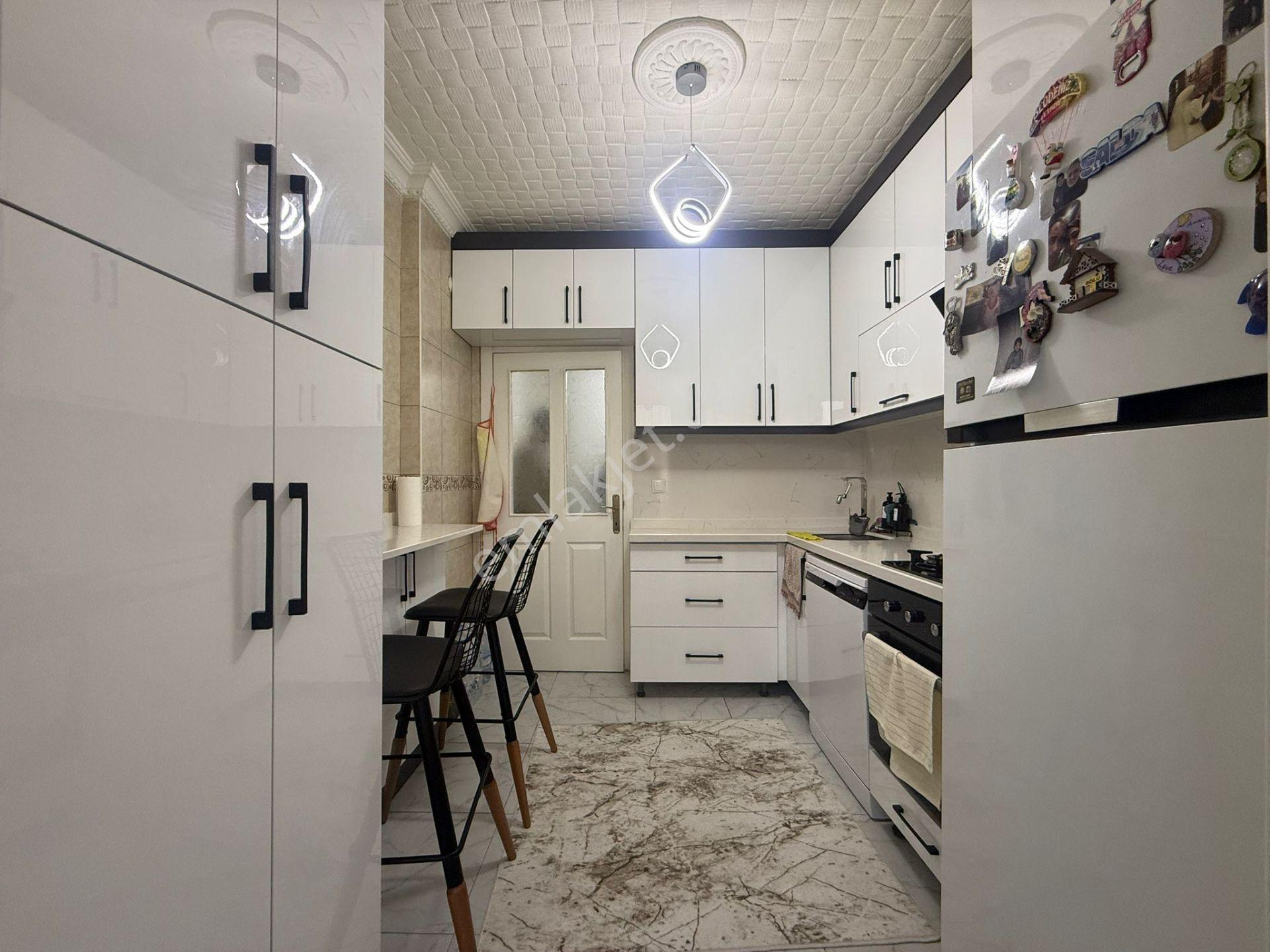 Altınevler Fsm Sitesinde Ön Güney Cephede Satılık 2+1 Daire - Görsel 4
