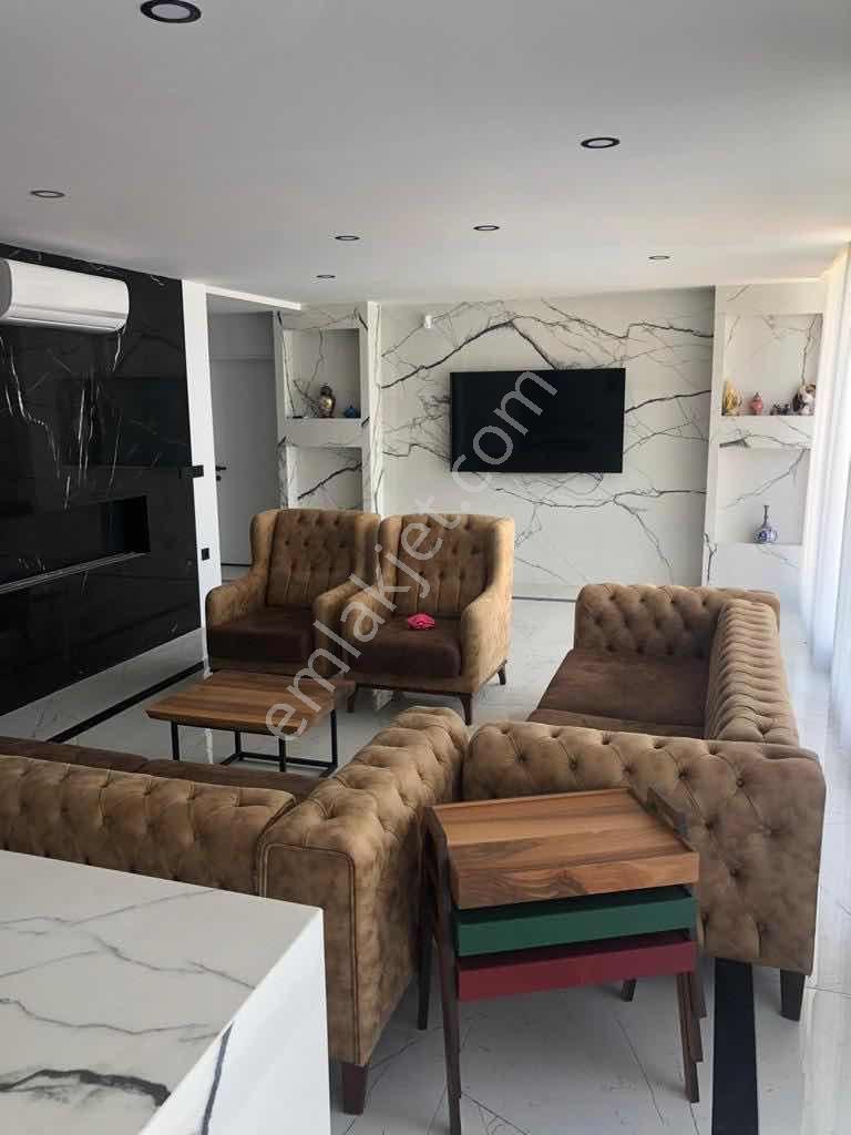 Marmaris Söğüt'te Deniz Manzaralı Havuzlu Lüks 5+1 Triplex Villa - Görsel 9