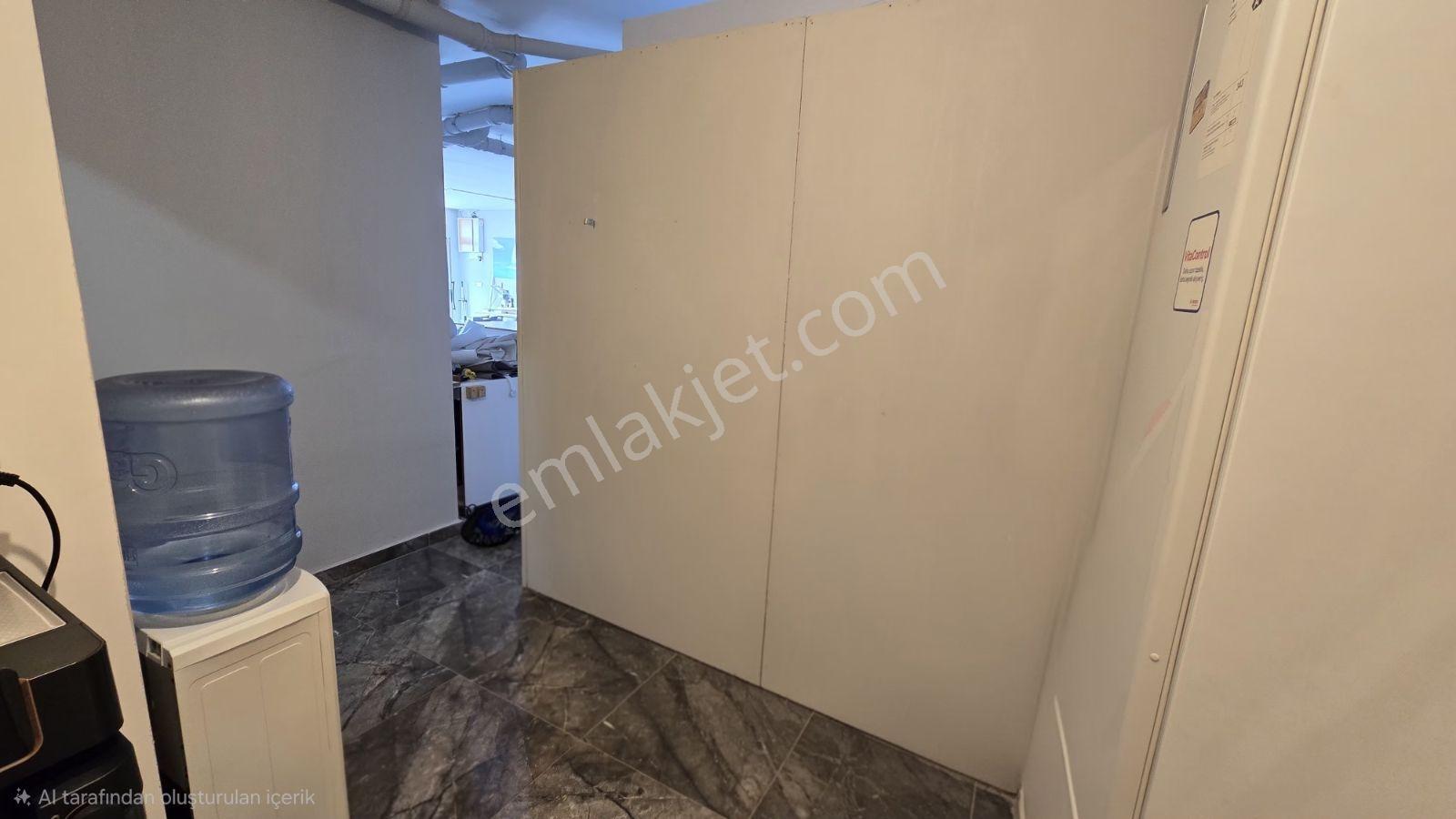 Remax Hedeften Beylikdüzü Marmara Konaklarında 130 M2 Dükkan - Görsel 9