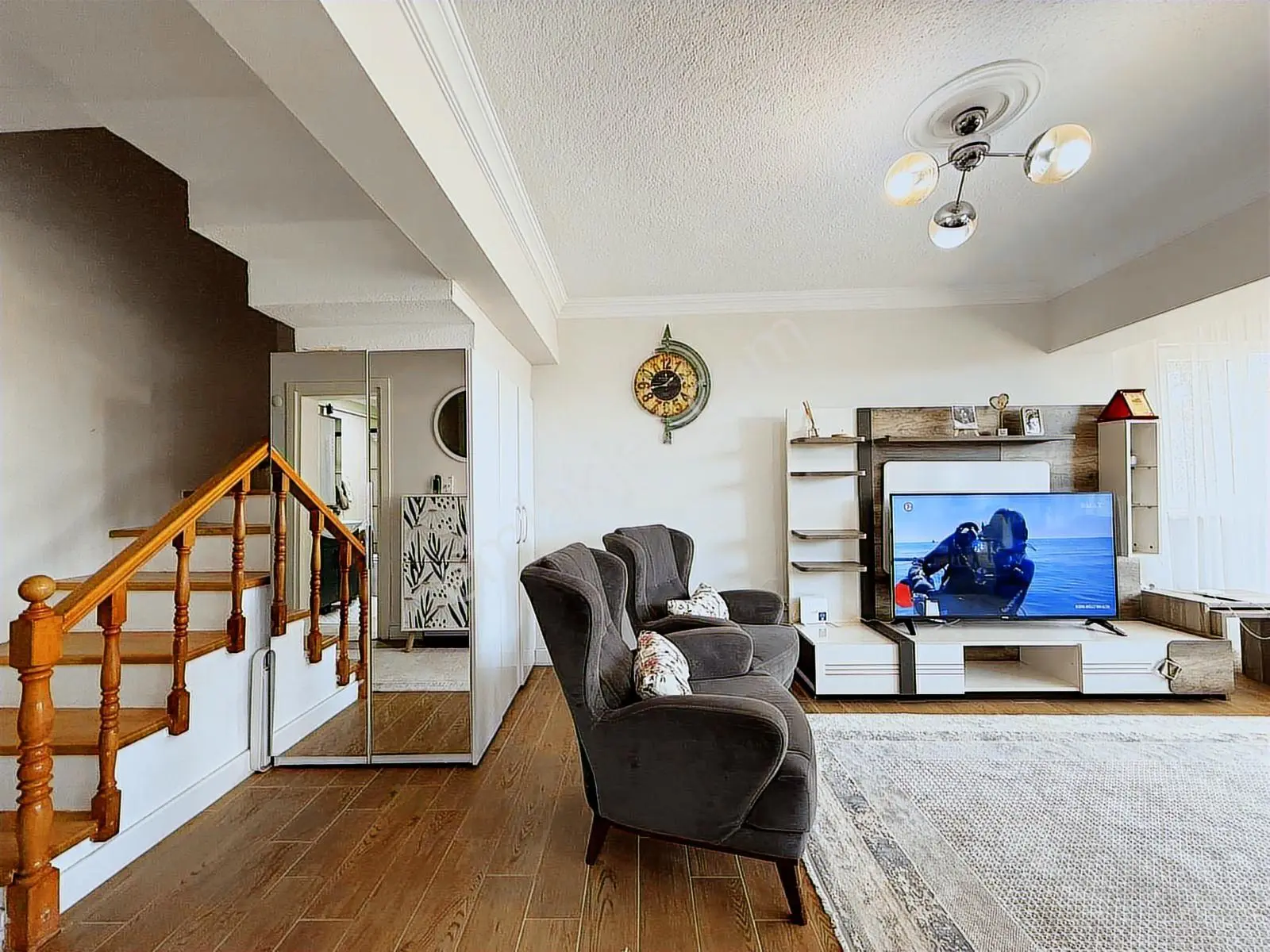 Remax Akın Seyhan Dan Basınkent 3 Te Triplex Fırsat Villa - Görsel 2