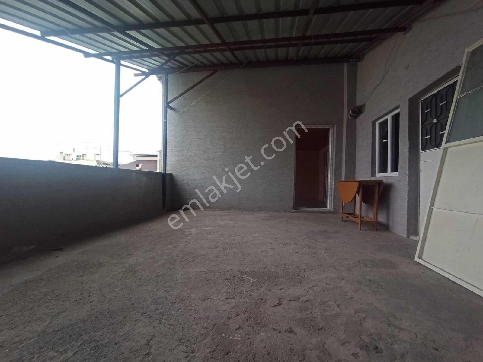 İhsaniye Mahallesinde Ayrı Mutfak Teraslı 1,5+1 Kiralık Daire - Görsel 4