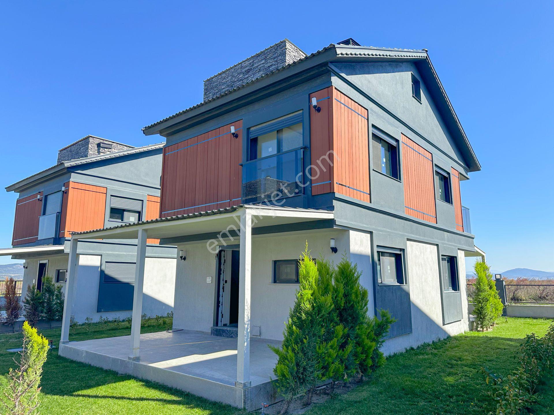 Çandarlı Villa