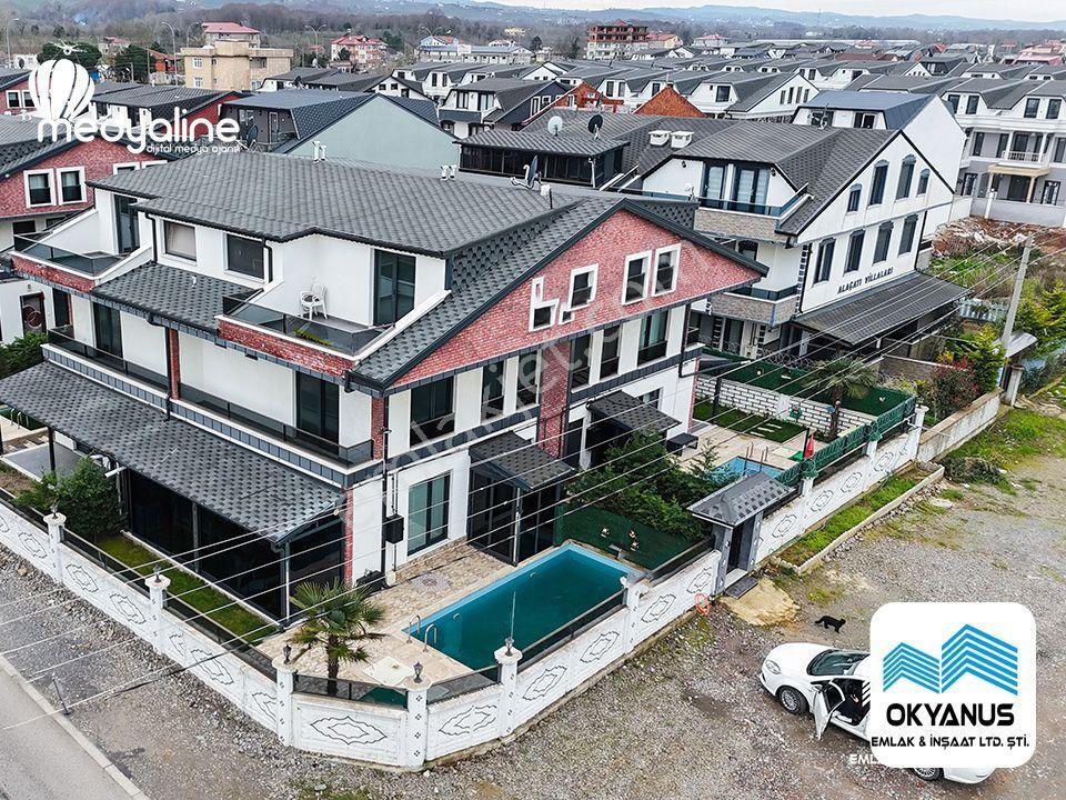 Sakarya Kocaali'de Havuzlu Jakuzili 3+1 Satılık Villa - Görsel 23
