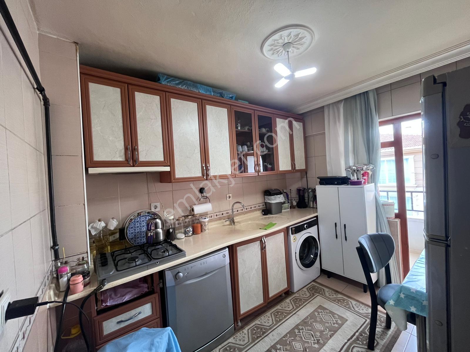 Ankara Kazanç'tan Asansörlü Salon Bağımsız Cadde Cepheli Satılık 3+1 Daire...! - Görsel 3