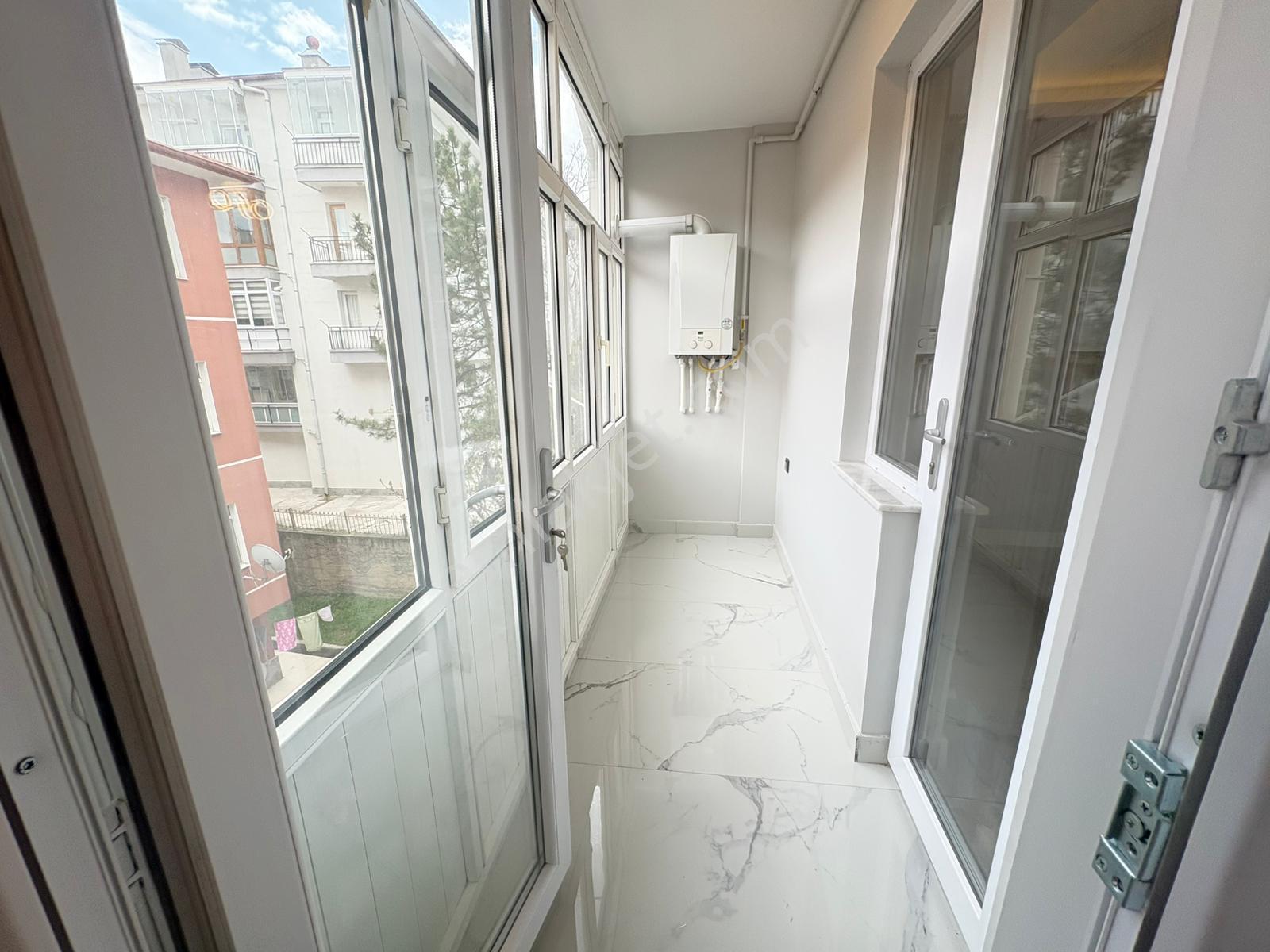 Göral Dan Sokullu Caddesi Üzerinde 3+1 1.kat Ebeveyn Banyolu - Görsel 25