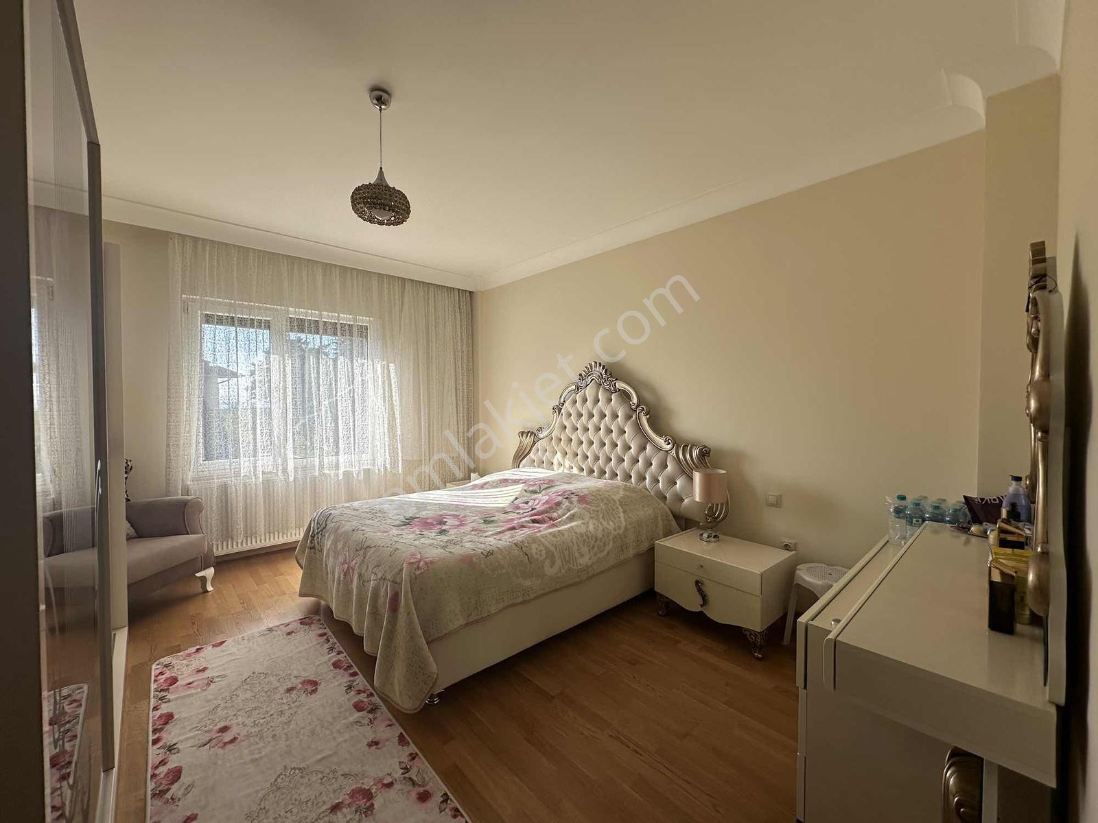 Aktaş Villalarında Denize Sıfır 6+1 Müstakil Yaşam - Görsel 9