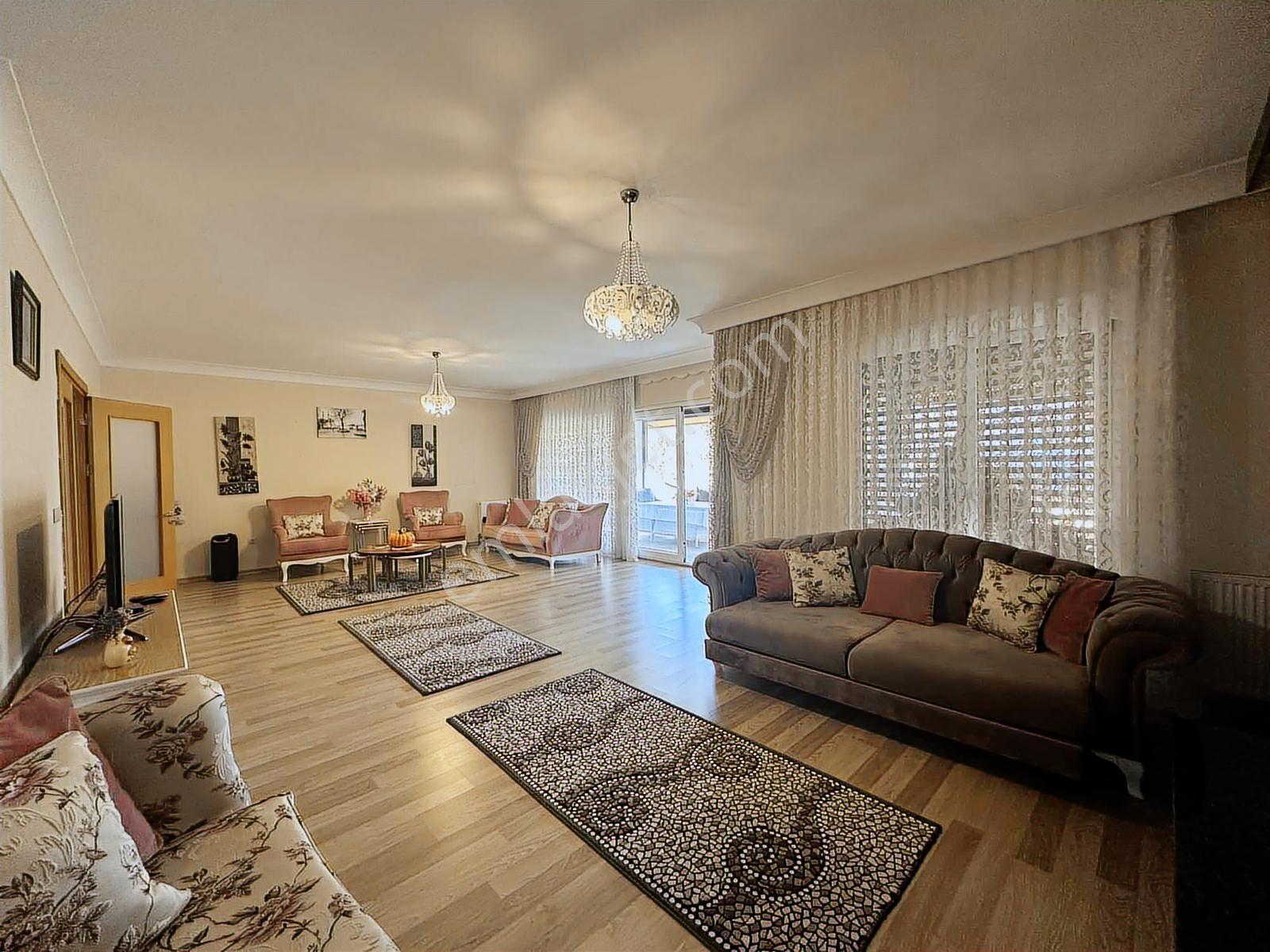 Aktaş Villalarında Denize Sıfır 6+1 Müstakil Yaşam - Görsel 4