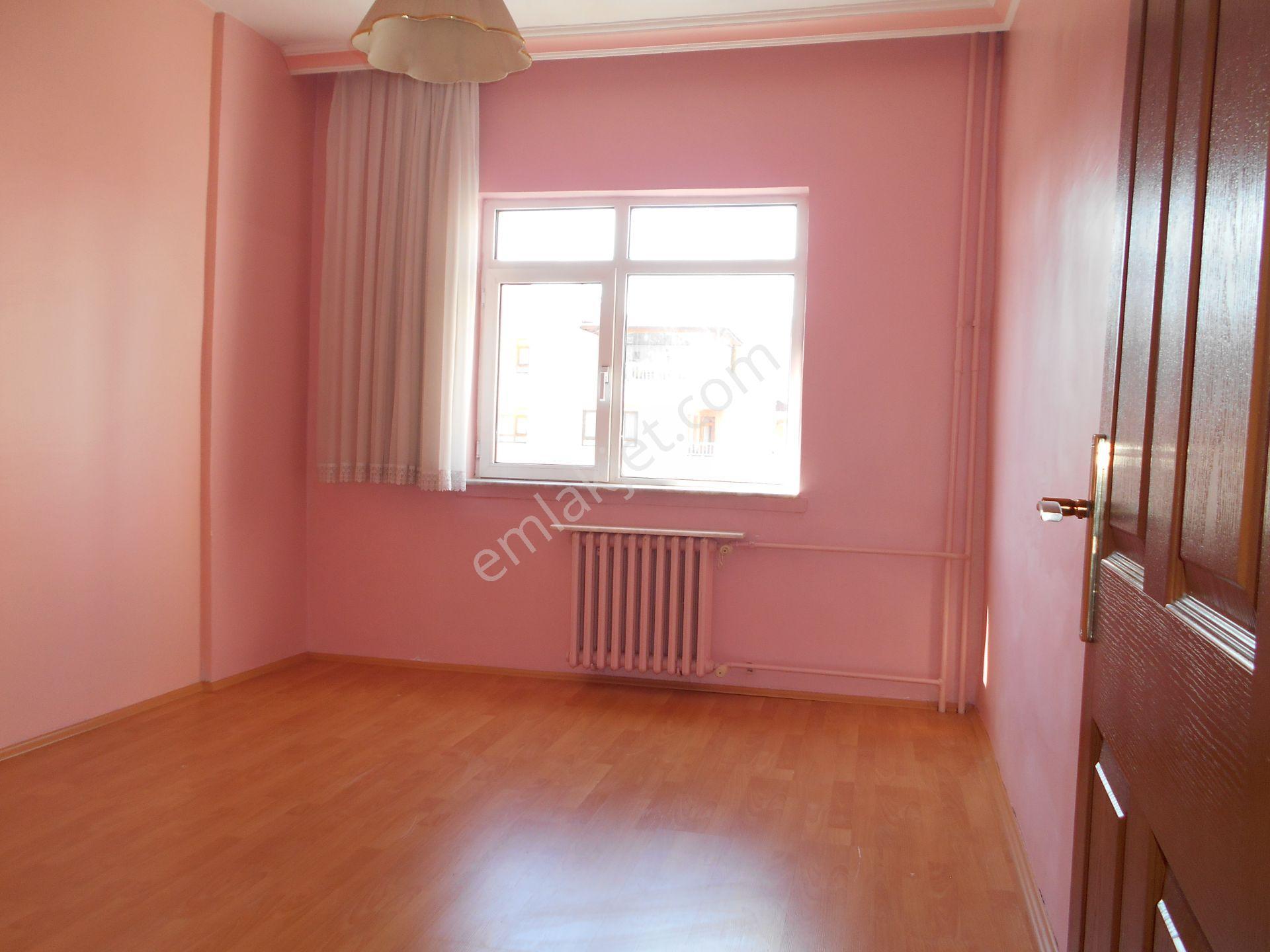 Keçiören İncirli Mh.site İçerisinde 5.katta Yapılı Bağımsız Asansörlü Full Şehir Manzaralı 3+1 Daire - Görsel 6