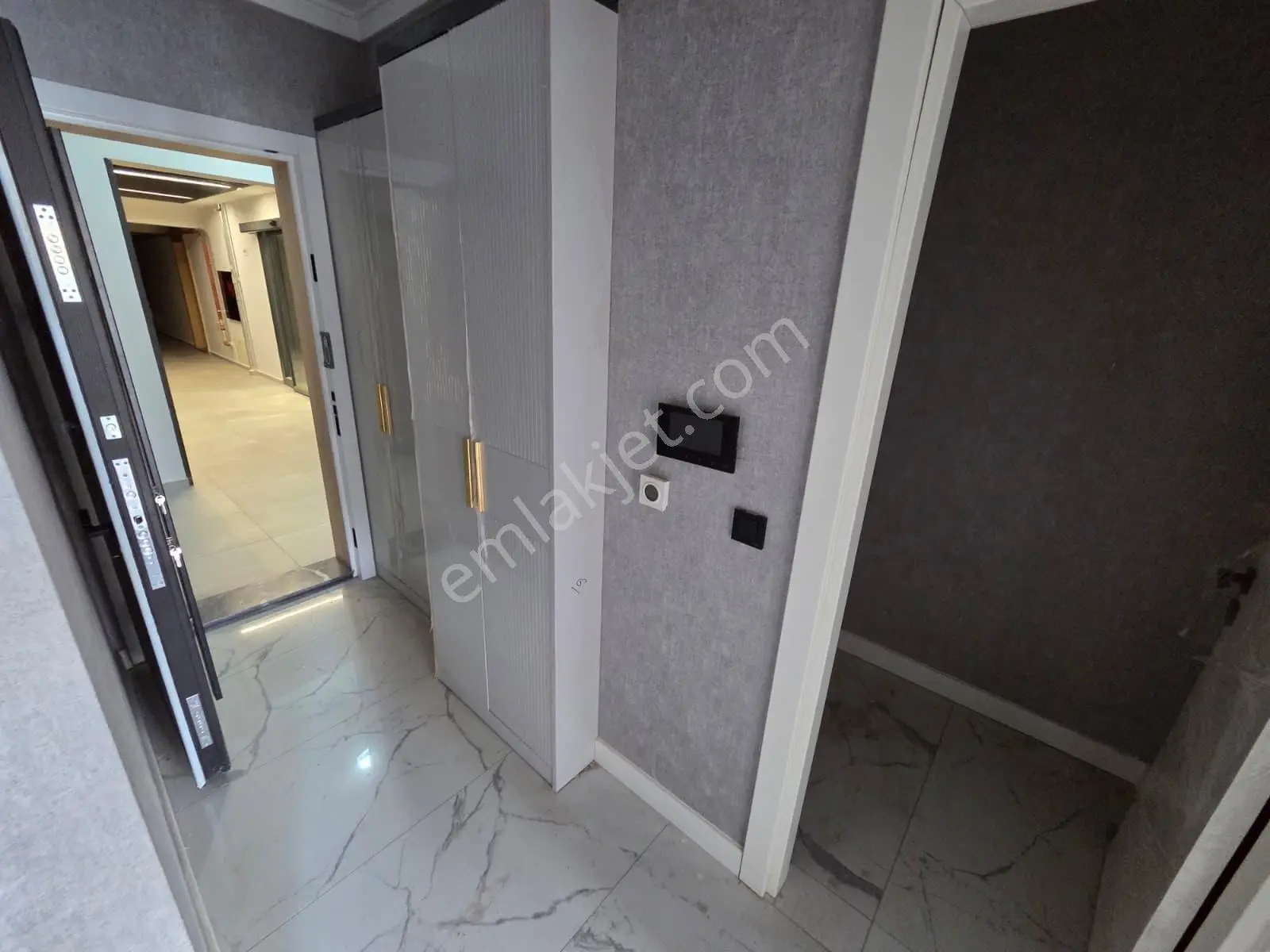 Bienza Sitesinde Kiler+giyinme Dolabı Lüx 1+1sıfır Satılık Daire - Görsel 5