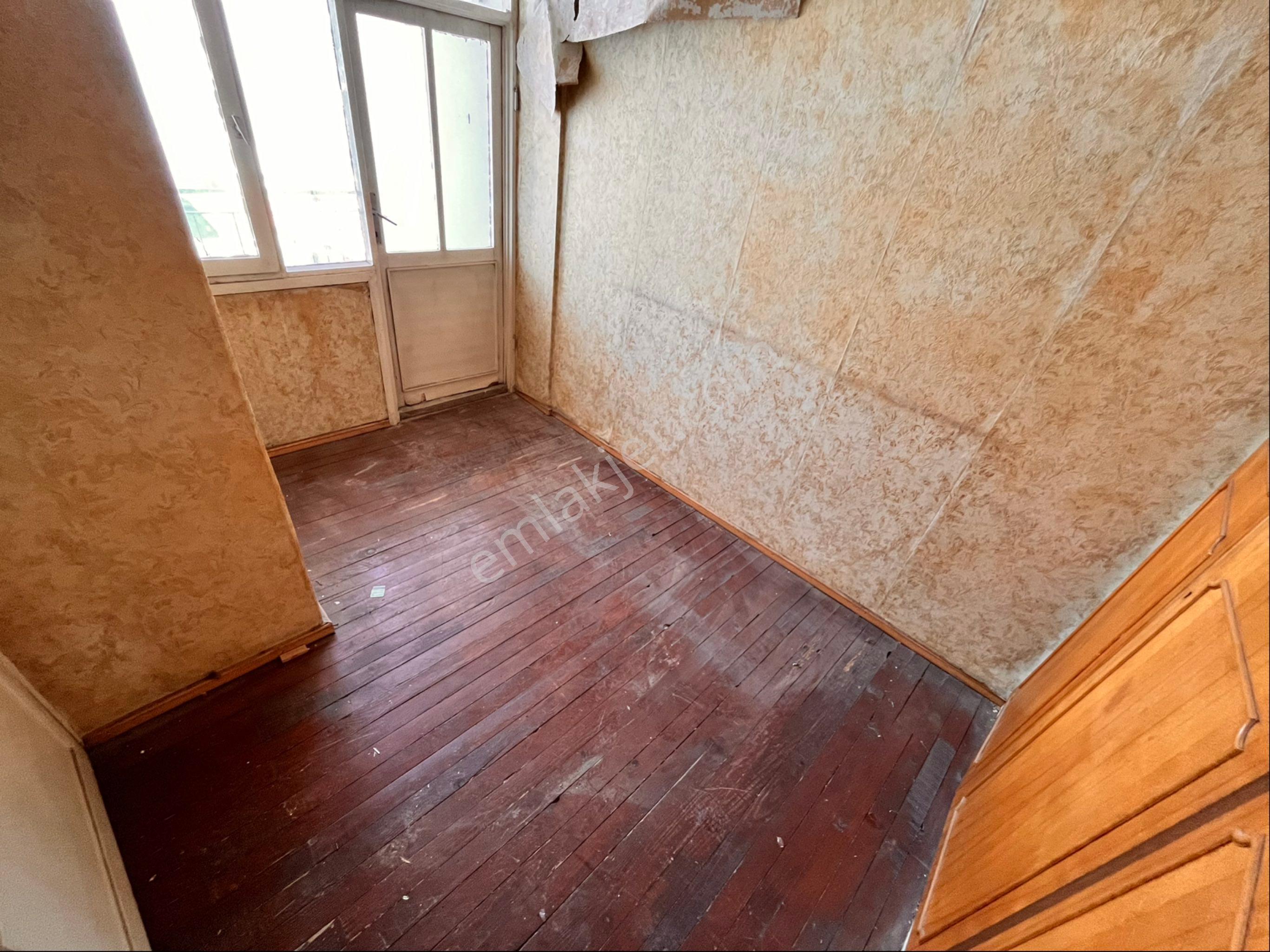 Halilrıfatpaşa Cadde Paralelinde 3+1 125 Deniz Manzaralı Klasik Arakat Daire - Görsel 10