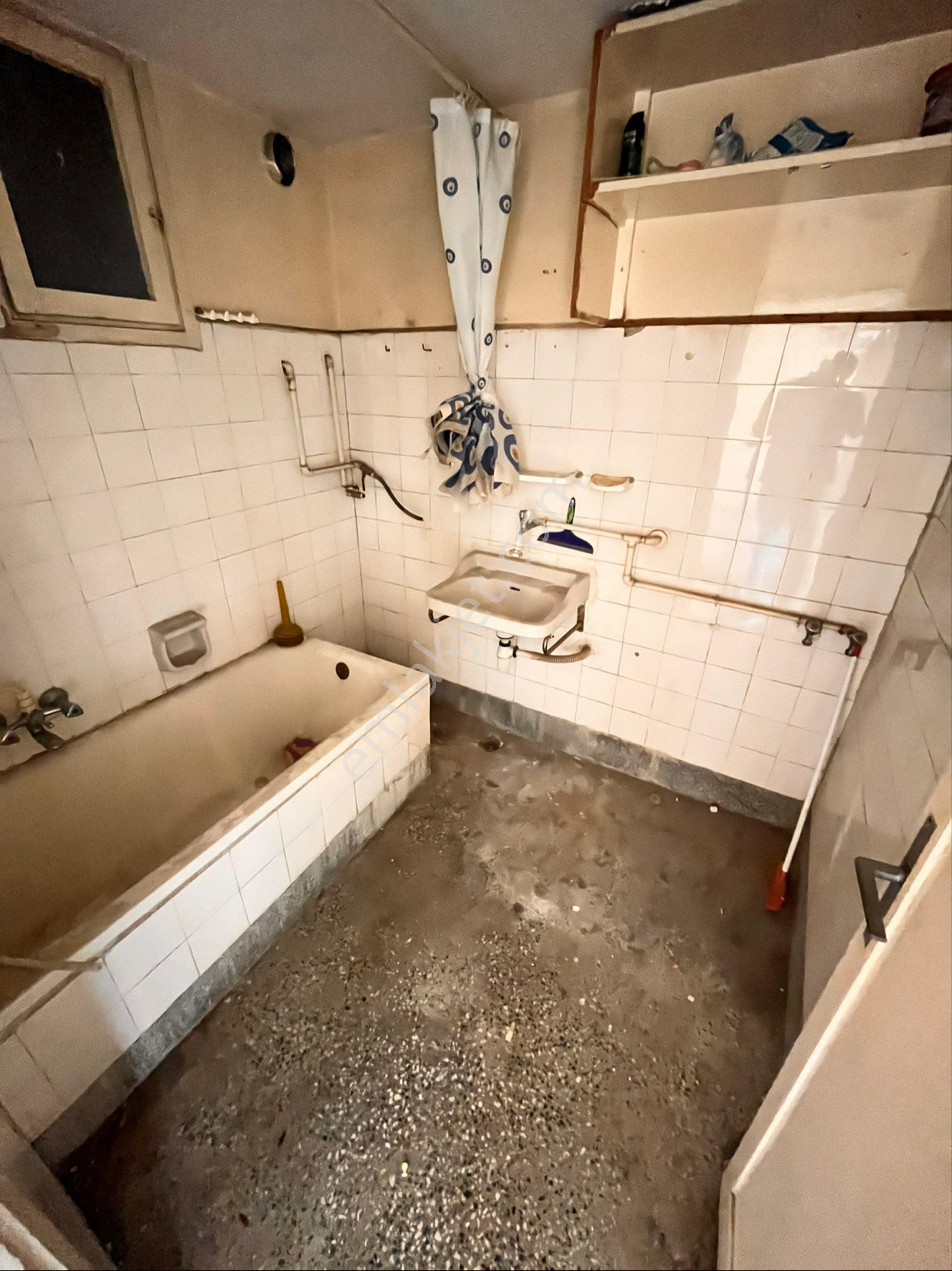 Halilrıfatpaşa Cadde Paralelinde 3+1 125 Deniz Manzaralı Klasik Arakat Daire - Görsel 12