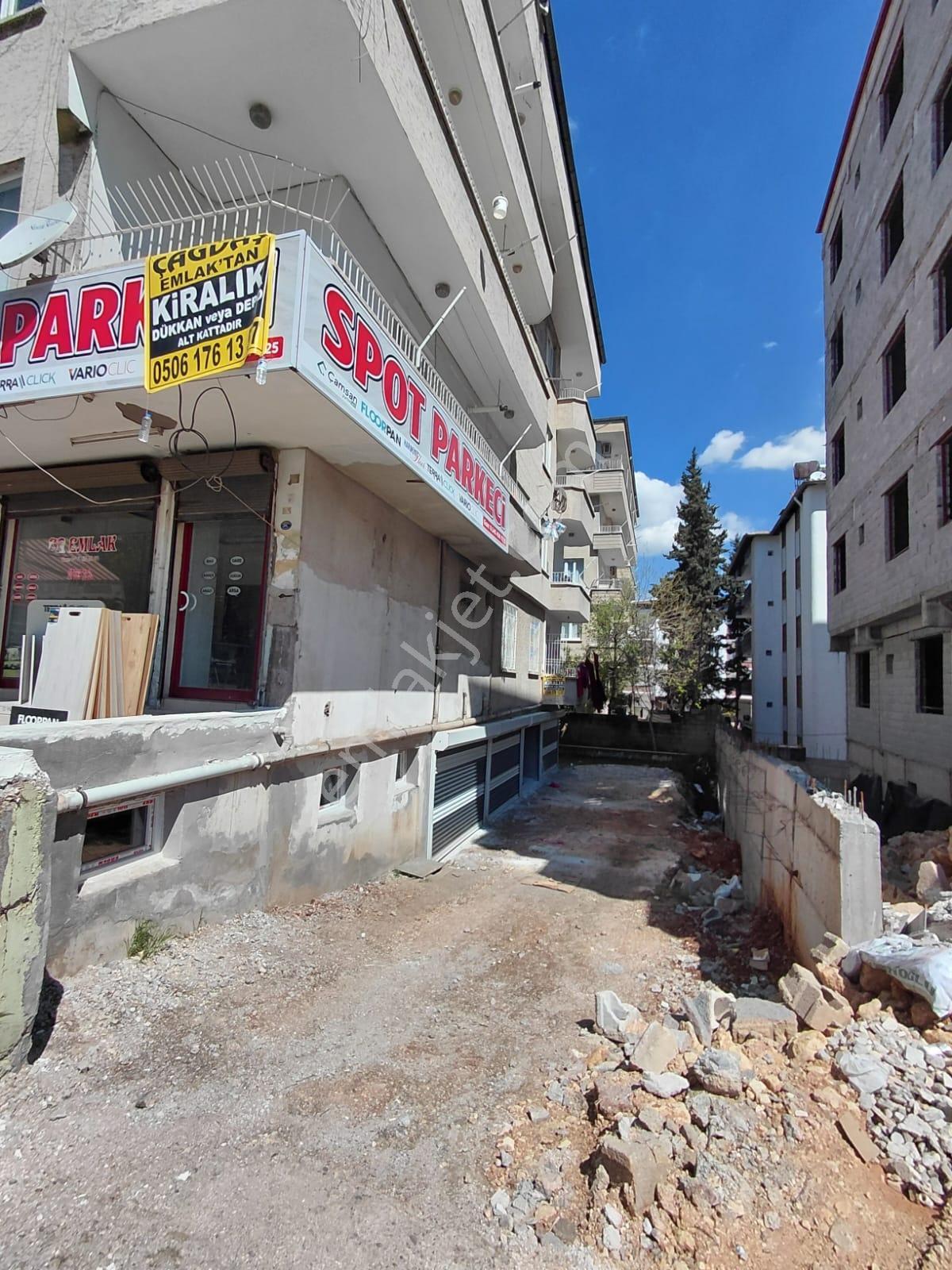 Yakup Göymenden Cumhuriyette Ana Yol Üzeri Kiralık 310 M2 Depo - Görsel 7