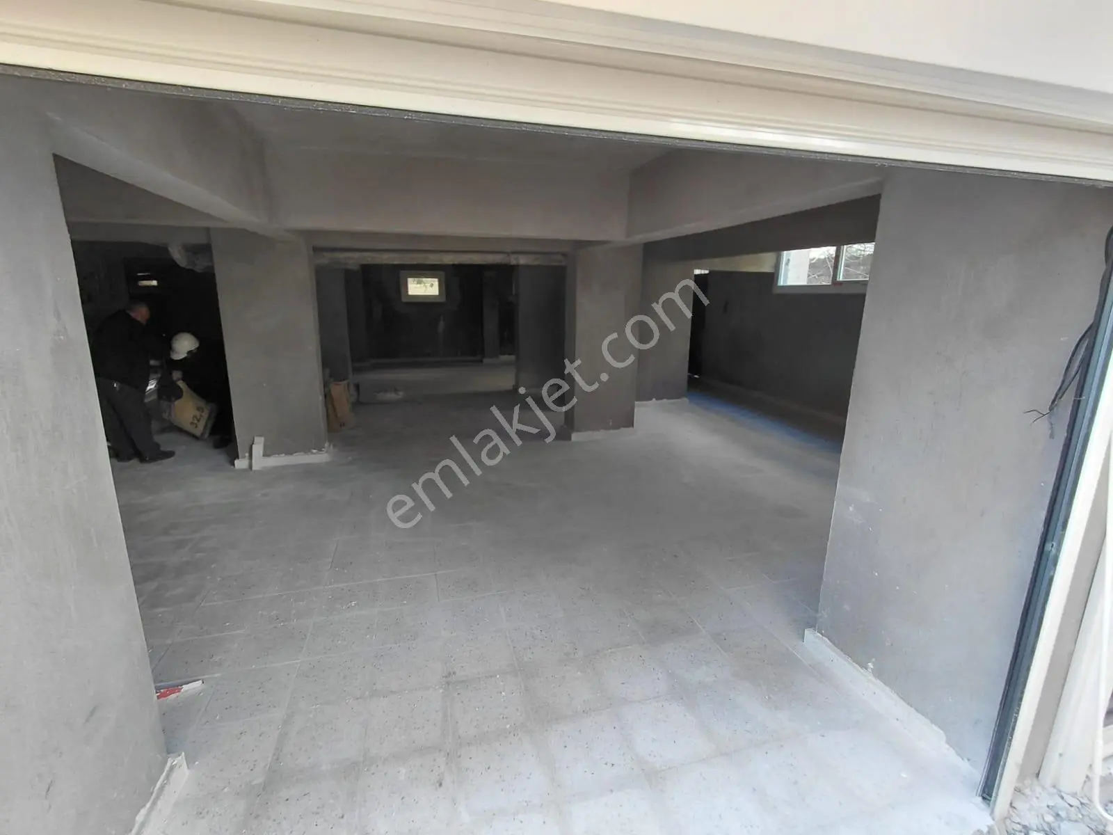 Yakup Göymenden Cumhuriyette Ana Yol Üzeri Kiralık 310 M2 Depo - Görsel 12