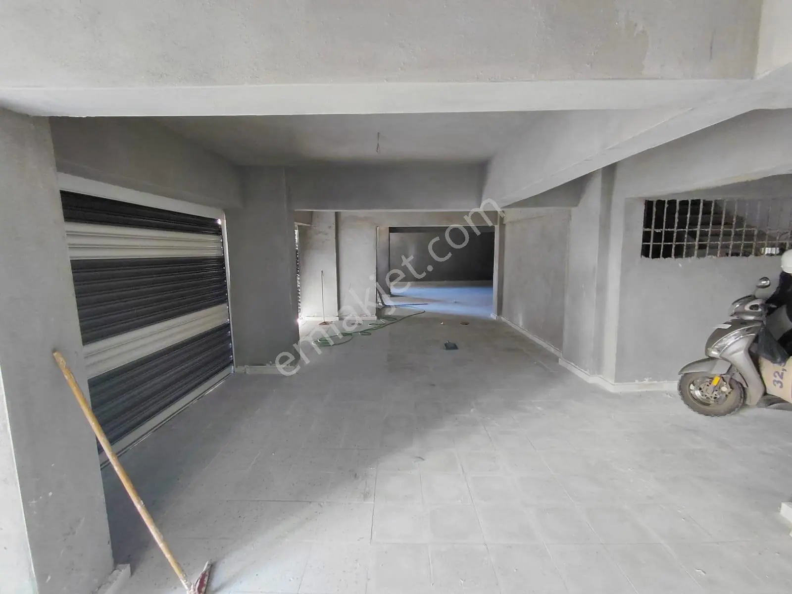 Yakup Göymenden Cumhuriyette Ana Yol Üzeri Kiralık 310 M2 Depo - Görsel 11
