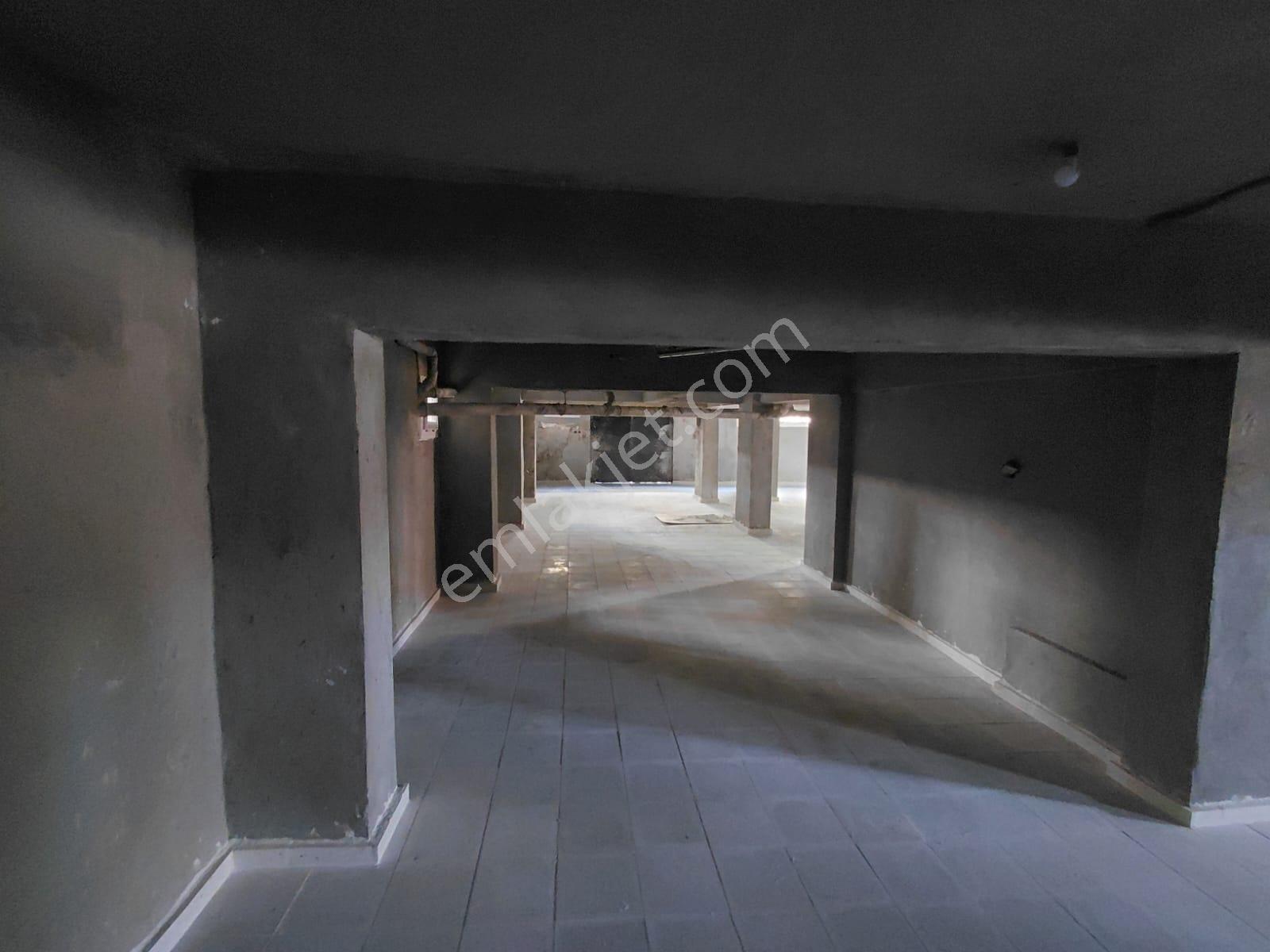 Yakup Göymenden Cumhuriyette Ana Yol Üzeri Kiralık 310 M2 Depo - Görsel 3