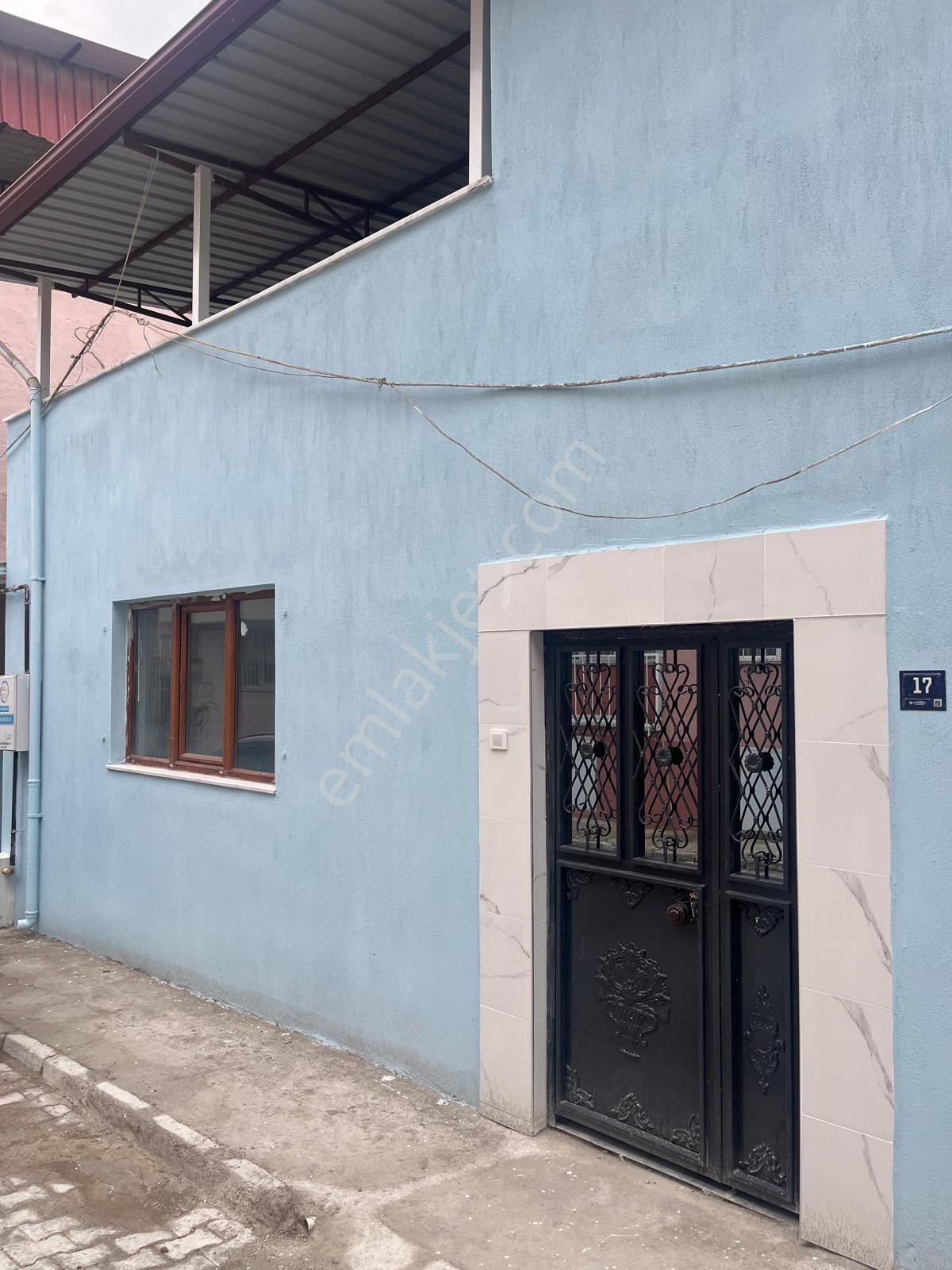 Huzur Arayanlara Modern Mimari İle Tasarlanmış Geniş Bahçeli Müstakil Ev - Görsel 21