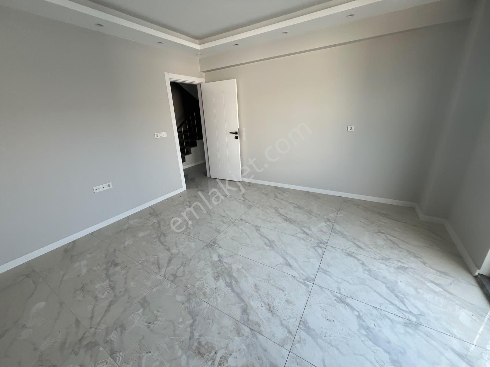 Bahçe Kullanım Alanlı Ebeveyn Banyolu 2+1 Dubleks Satılık Daire - Görsel 22