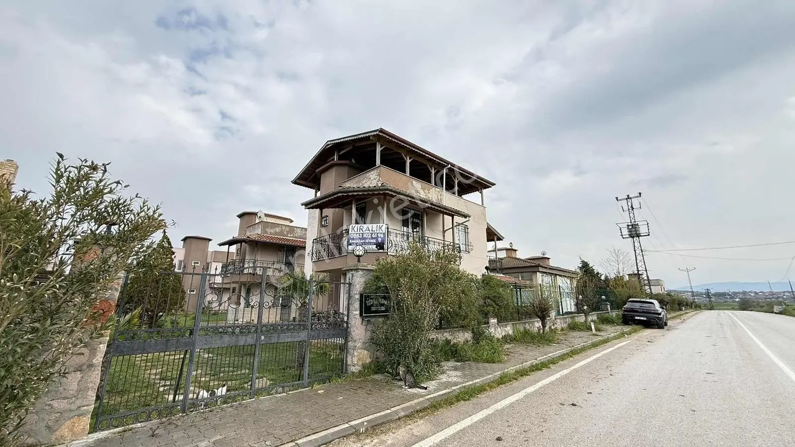 Balıkesir Pamukçu Site İçerisinde Eşyalı Kiralık 3+1 Villa