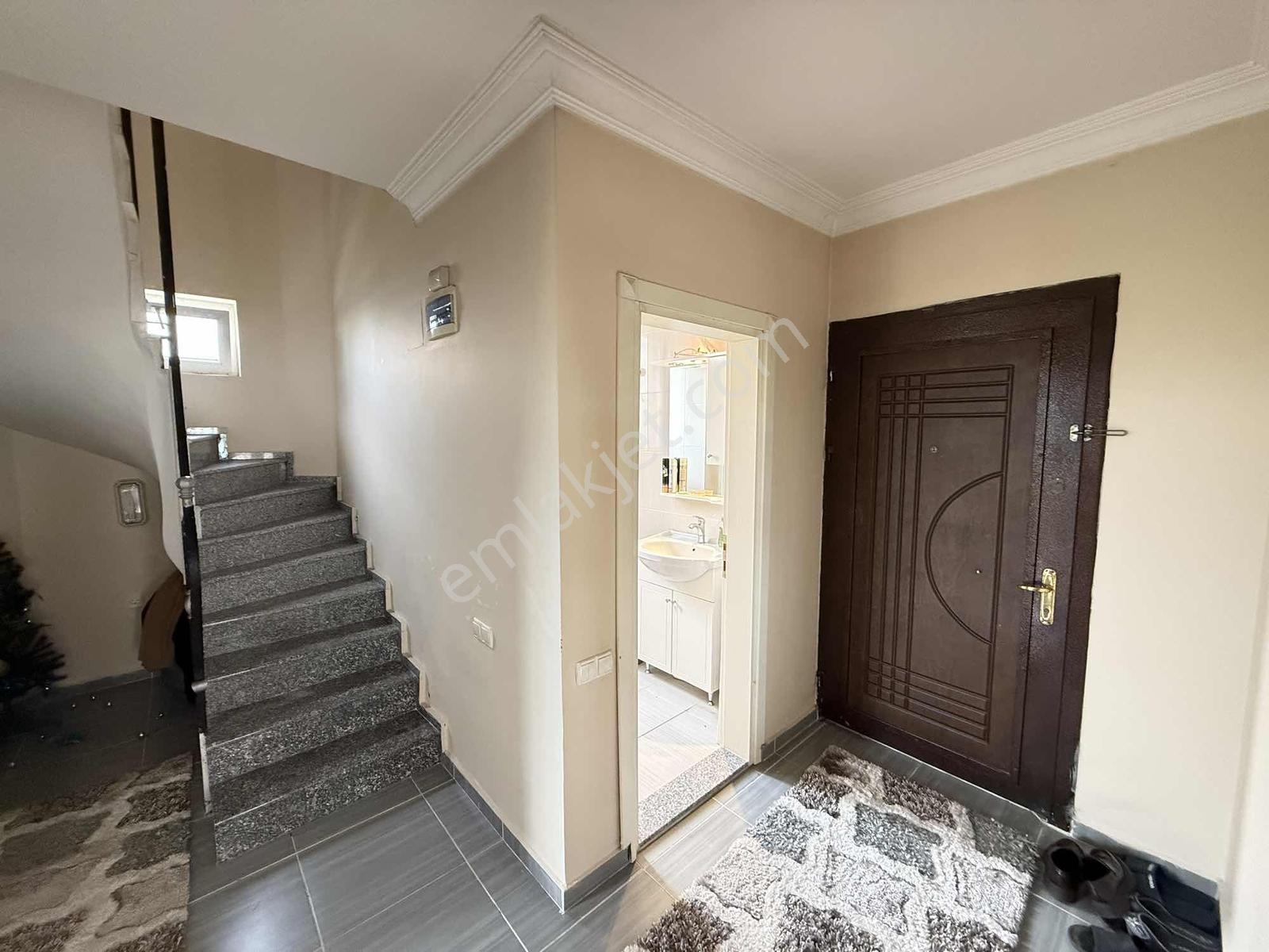 Balıkesir Pamukçu Site İçerisinde Eşyalı Kiralık 3+1 Villa - Görsel 22
