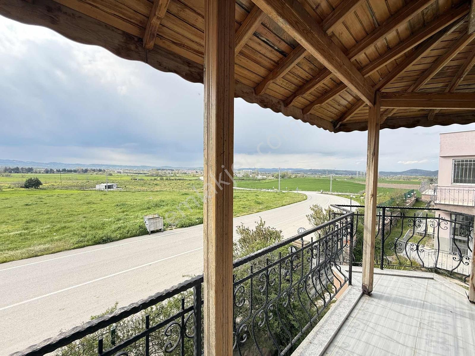 Balıkesir Pamukçu Site İçerisinde Eşyalı Kiralık 3+1 Villa - Görsel 3