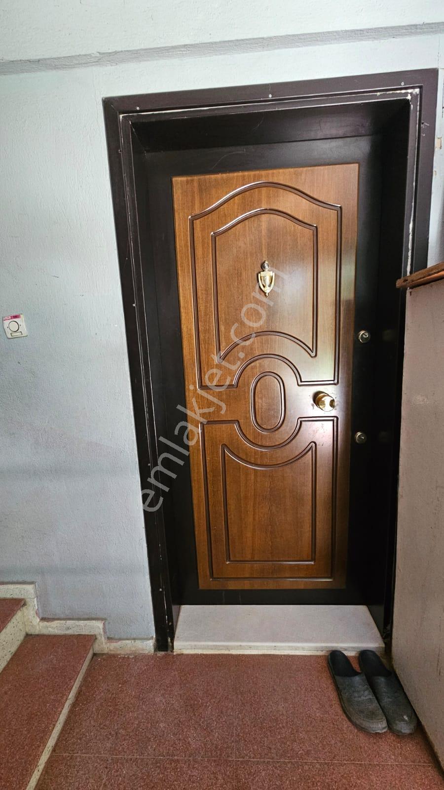 Tire Doğuş Emlaktan Avm Yakını Eşyalı Kiralık 3+1 Daire - Görsel 3