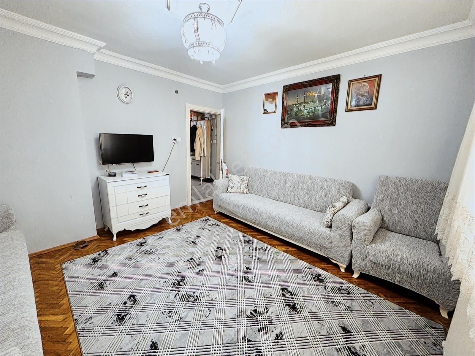 Bahçelievler Siyavuşpaşa'da 2+1 90 M2 Net Kullanımı Olan Satılık - Görsel 21