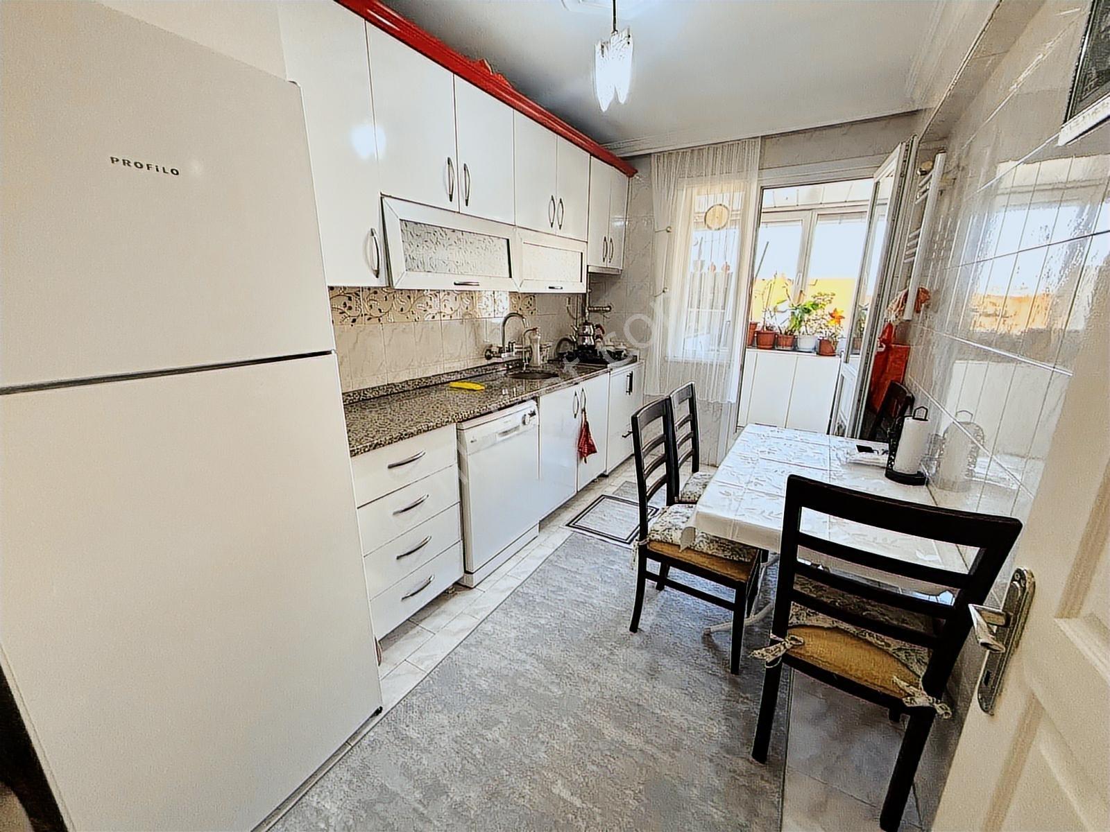 Bahçelievler Siyavuşpaşa'da 2+1 90 M2 Net Kullanımı Olan Satılık - Görsel 5
