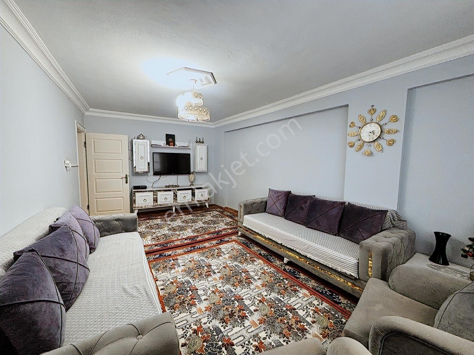 Bahçelievler Siyavuşpaşa'da 2+1 90 M2 Net Kullanımı Olan Satılık - Görsel 4