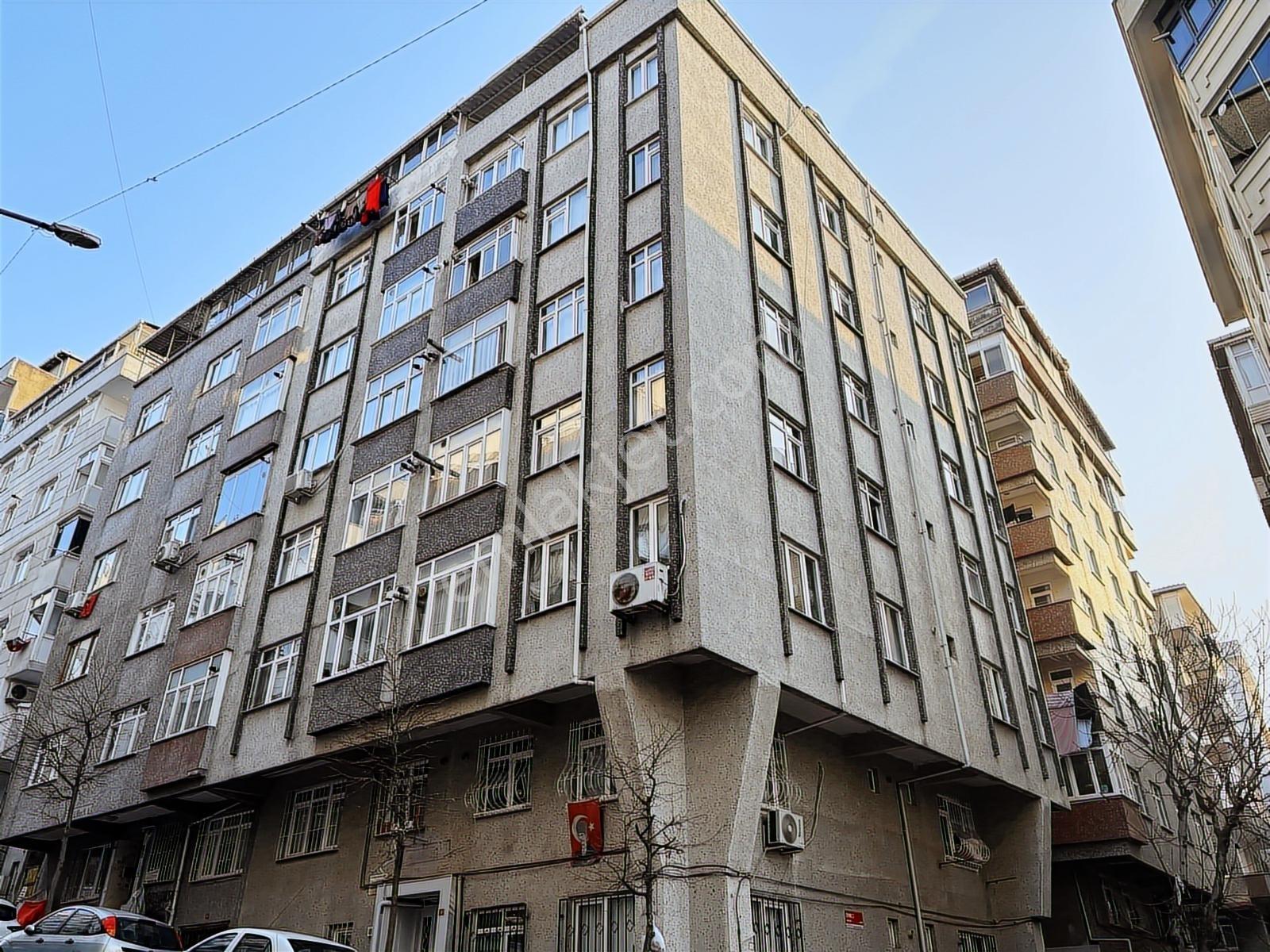 Bahçelievler Siyavuşpaşa'da 2+1 90 M2 Net Kullanımı Olan Satılık - Görsel 33