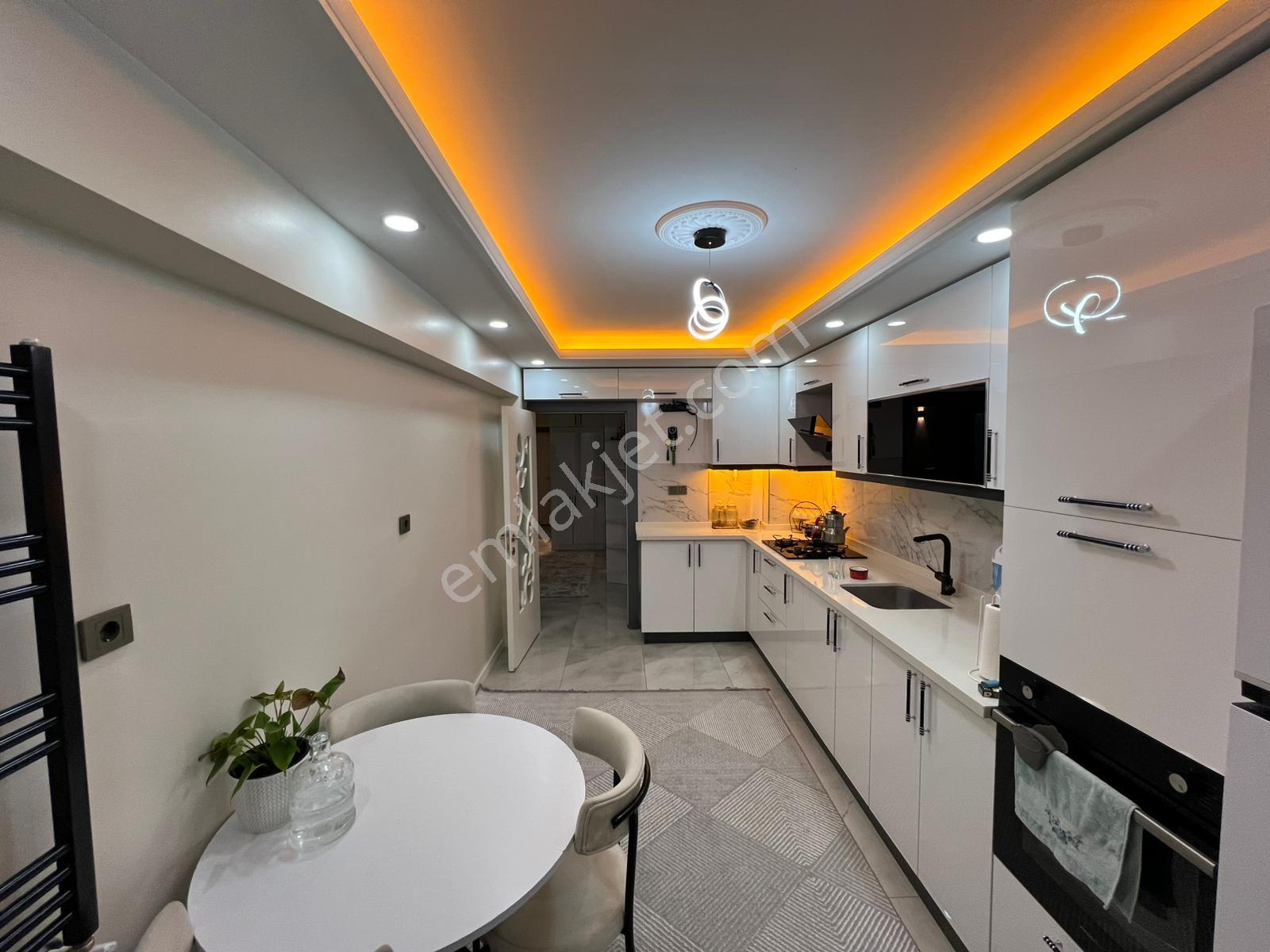 Pınarbaşı Mah'de Çift Girişli 5+1 Teraslı Full+full Yapılı Daire - Görsel 4