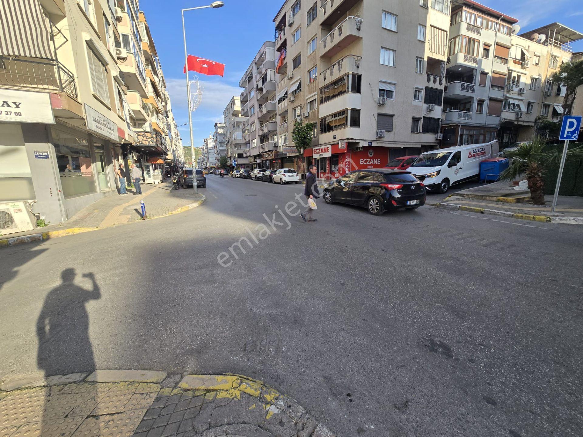 Balçovada Sakarya Caddesi Üzeri İşlek Konumda Kiralık Dükkan - Görsel 34