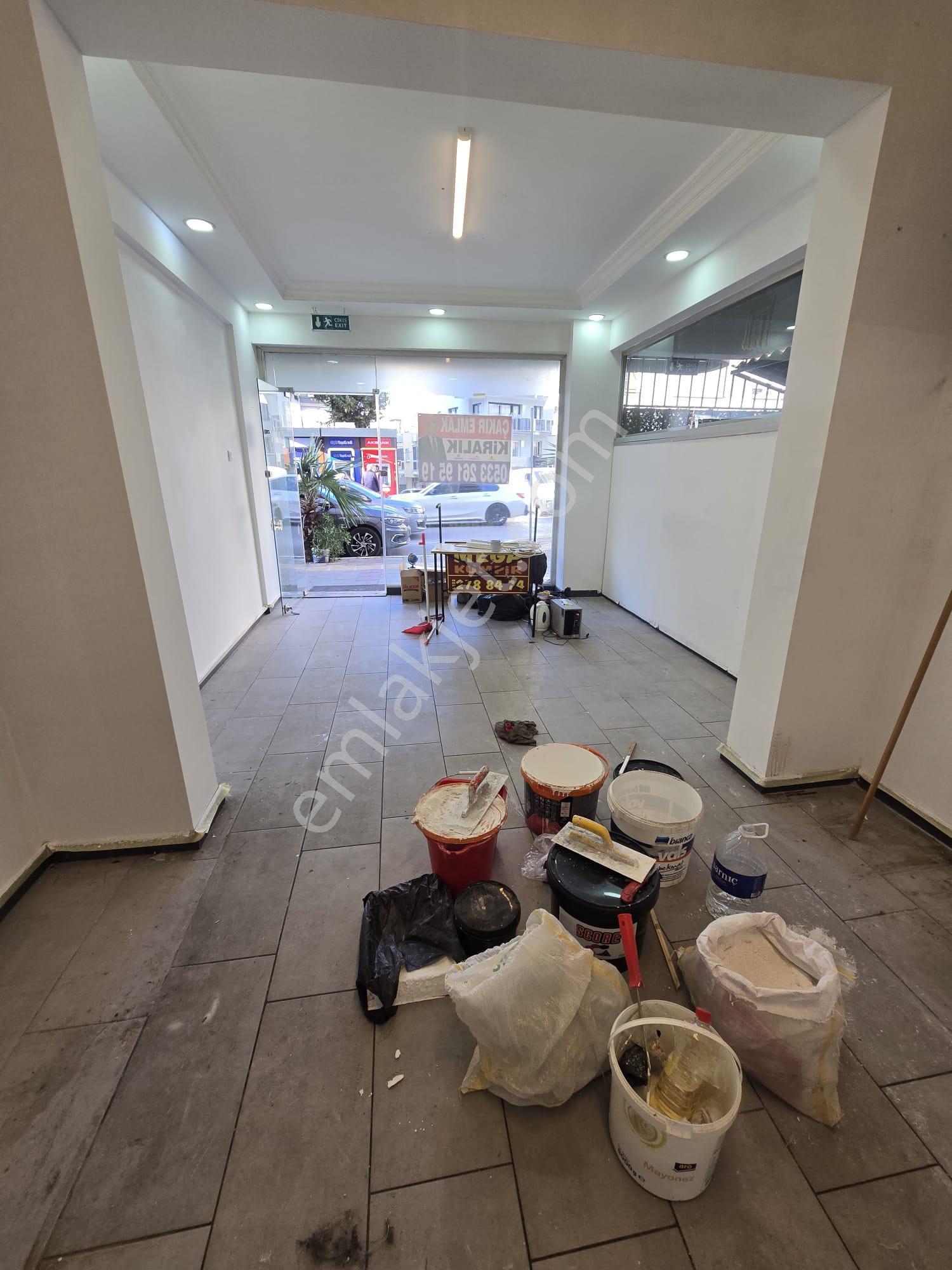 Balçovada Sakarya Caddesi Üzeri İşlek Konumda Kiralık Dükkan - Görsel 12