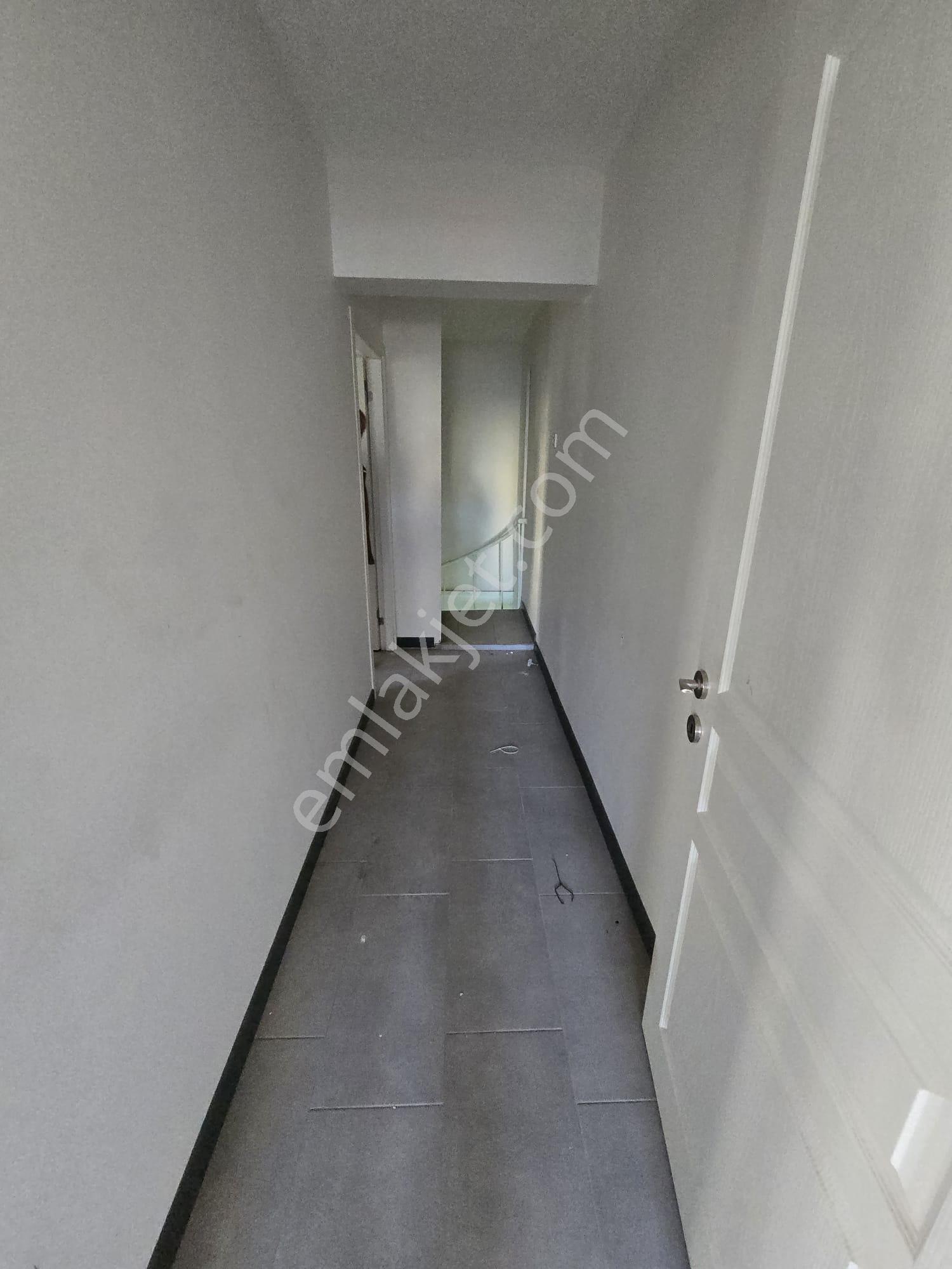 Balçovada Sakarya Caddesi Üzeri İşlek Konumda Kiralık Dükkan - Görsel 5