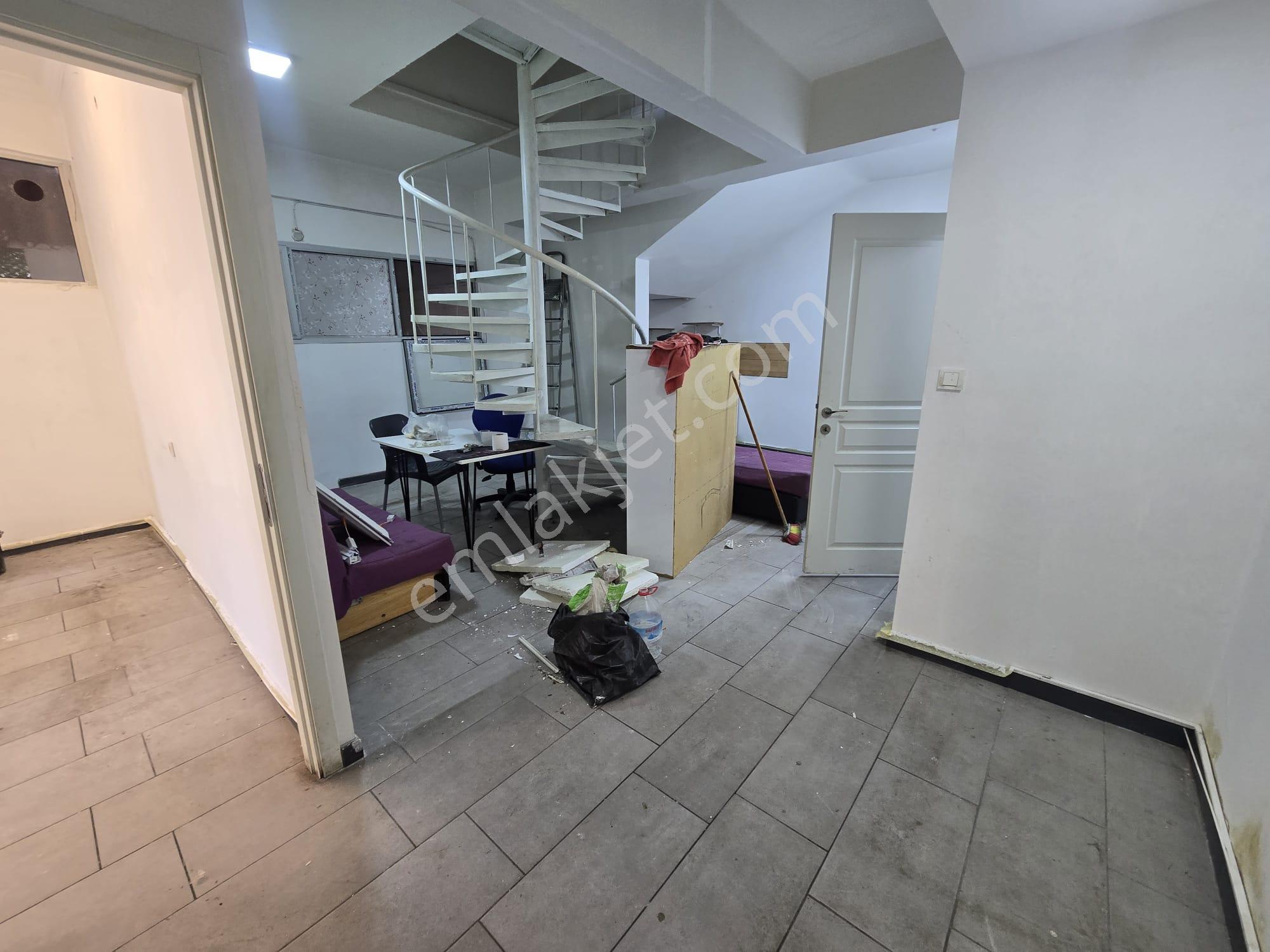 Balçovada Sakarya Caddesi Üzeri İşlek Konumda Kiralık Dükkan - Görsel 14